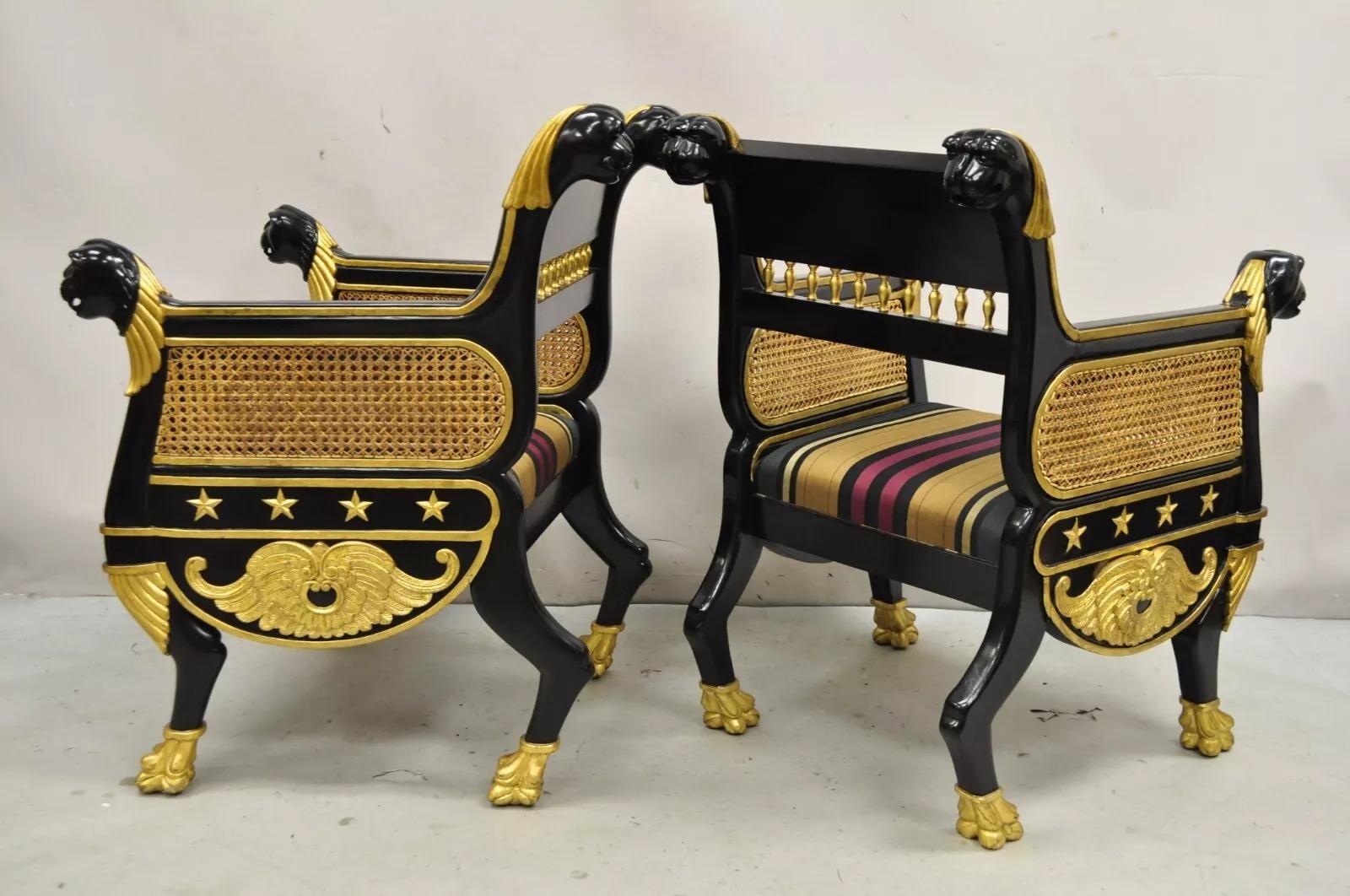 Revive égyptien Régence noir ébonisé doré Chaises à trône à tête de lion - Paire en vente 3