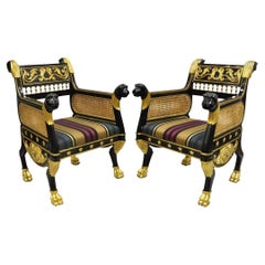 Revive égyptien Régence noir ébonisé doré Chaises à trône à tête de lion - Paire