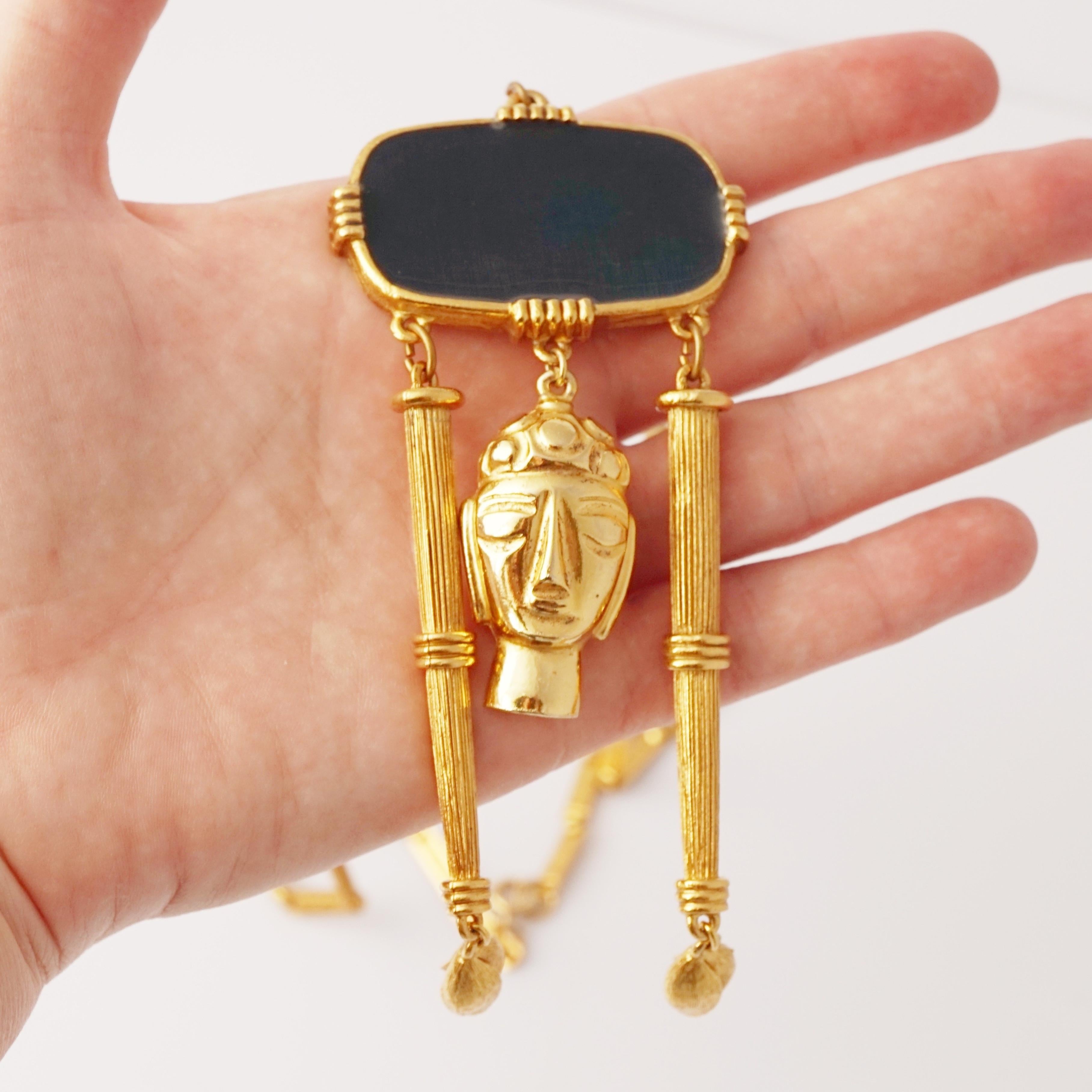 Collana con dichiarazione Egyptian Revival di Estée Lauder, anni '90 in vendita 2