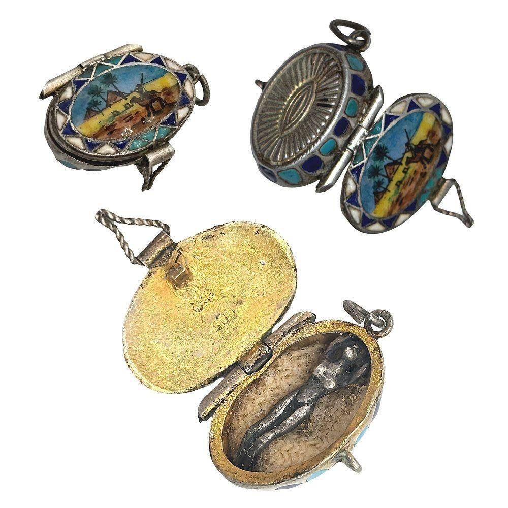 Early 20th Century Egyptian Revival Sterling Silver Painted Enamel Locket w/ Gilded Gold Nude Mummy For Sale