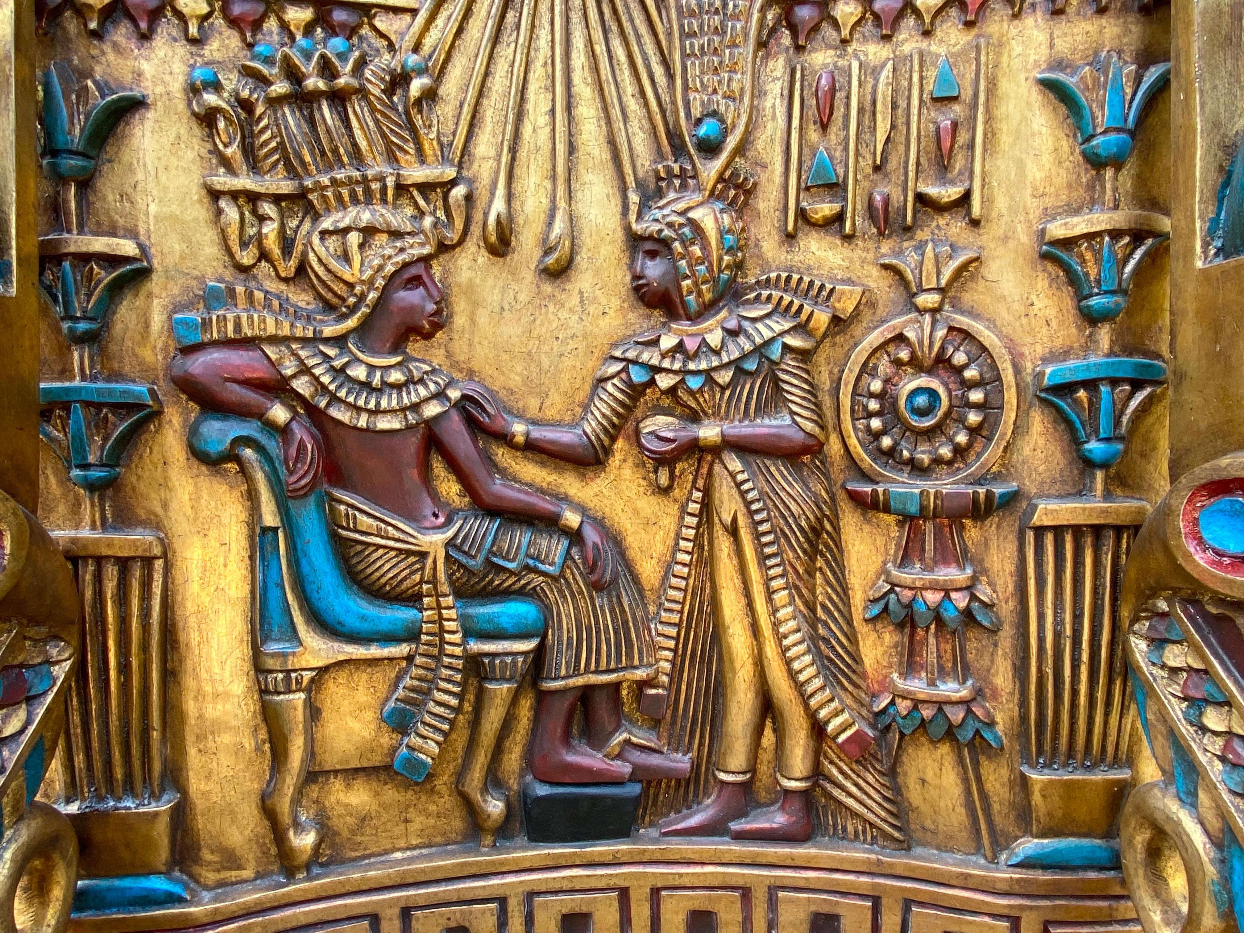 Throns im ägyptischen Revivalstil (Holz) im Angebot