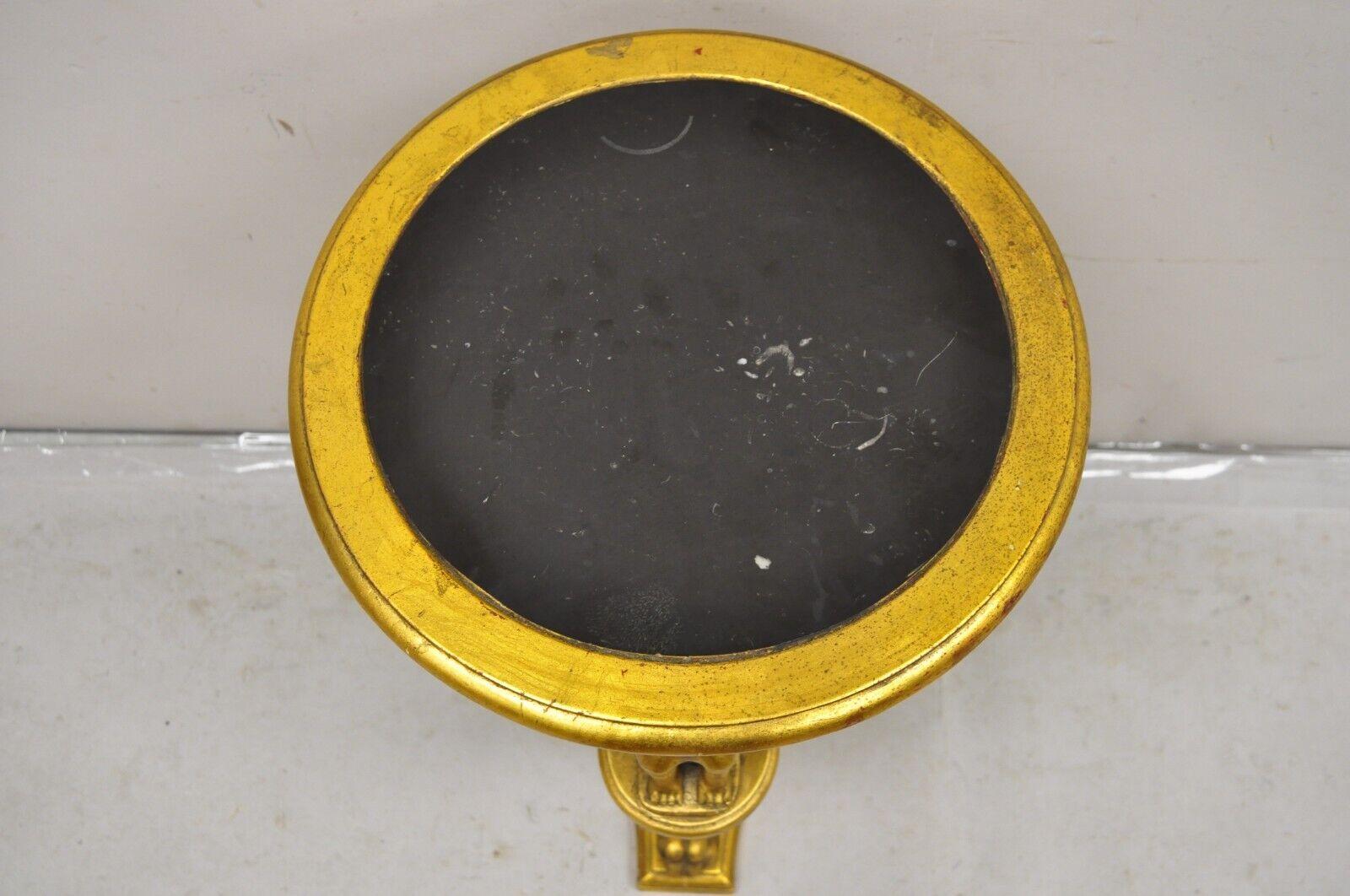 XIXe siècle Plant Stand à piédestal Figural en bois doré égyptien Revivial Round Marble Top en vente