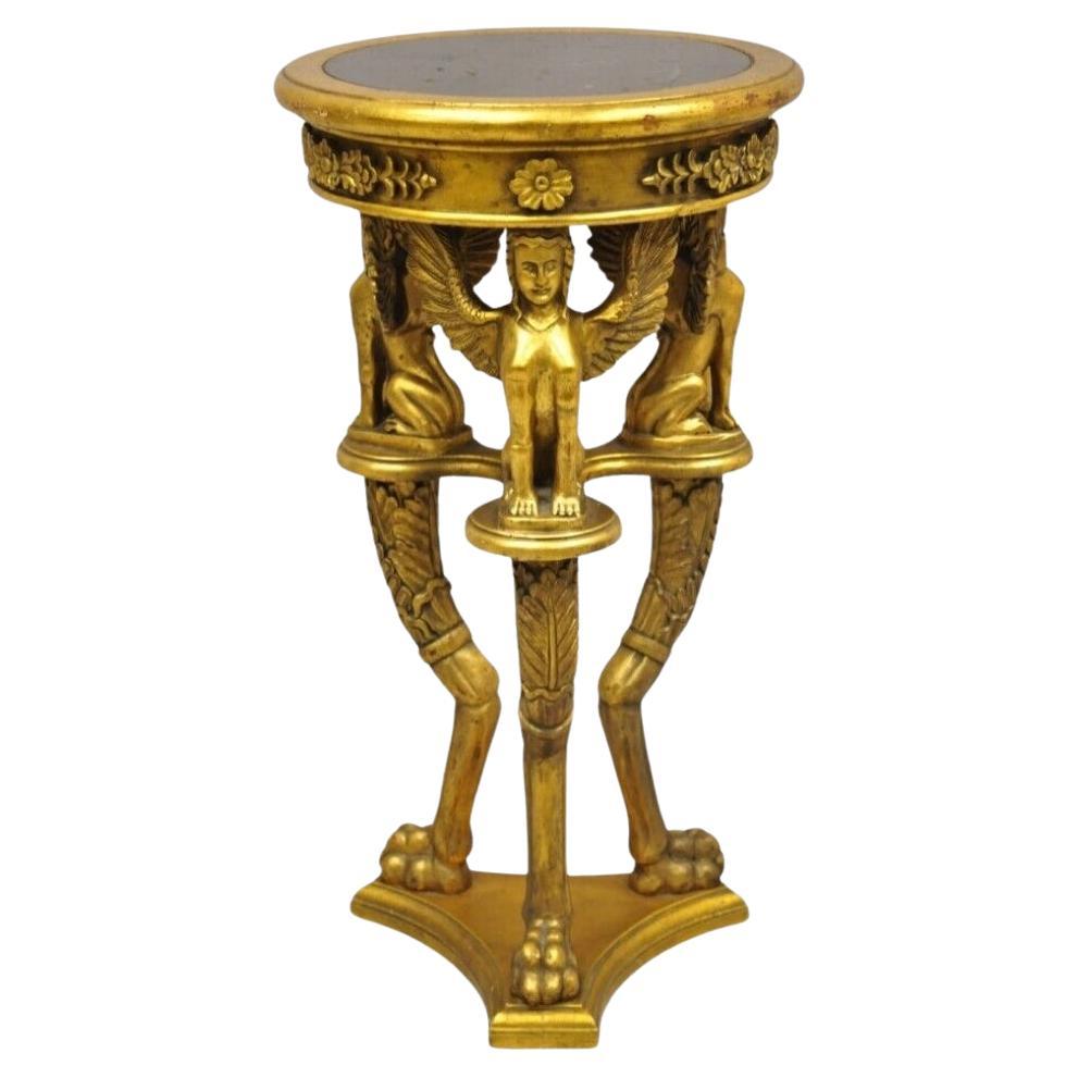 Plant Stand à piédestal Figural en bois doré égyptien Revivial Round Marble Top en vente