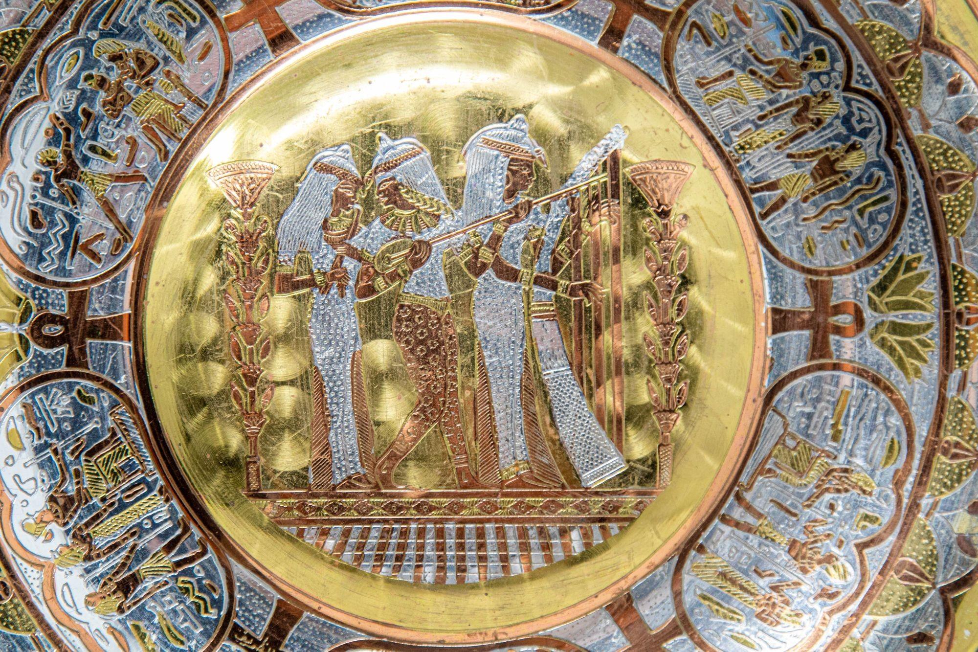 Egyptian Round Brass Tray with Silver and Copper Overlay Wall Hanging 1970 For Sale 8