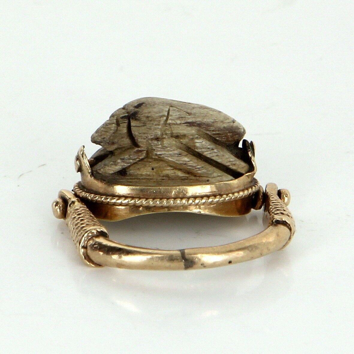 Egyptian Scarab Beetle Flip Ring Vintage 14 Karat Gold Estate Fine Jewelry In Excellent Condition In Torrance, CA