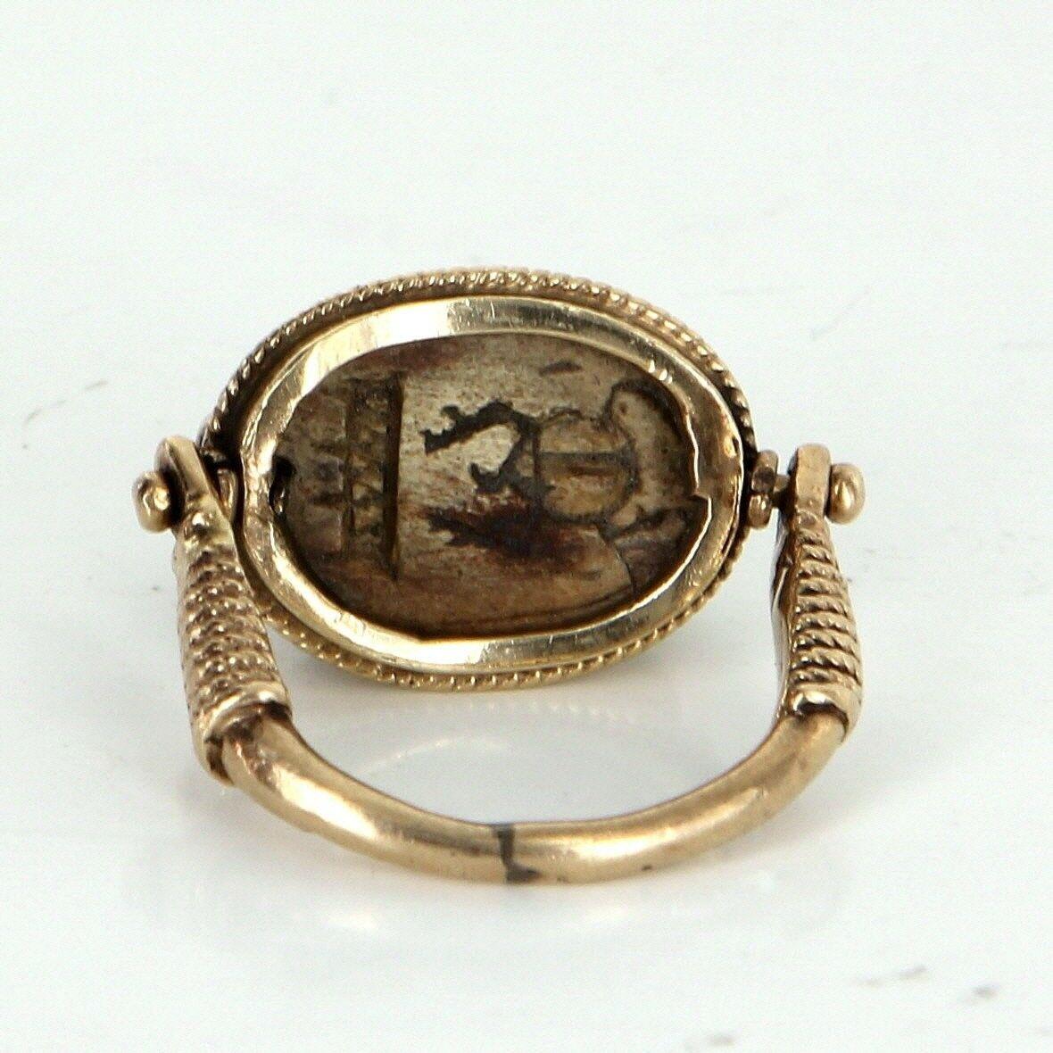 Women's or Men's Egyptian Scarab Beetle Flip Ring Vintage 14 Karat Gold Estate Fine Jewelry