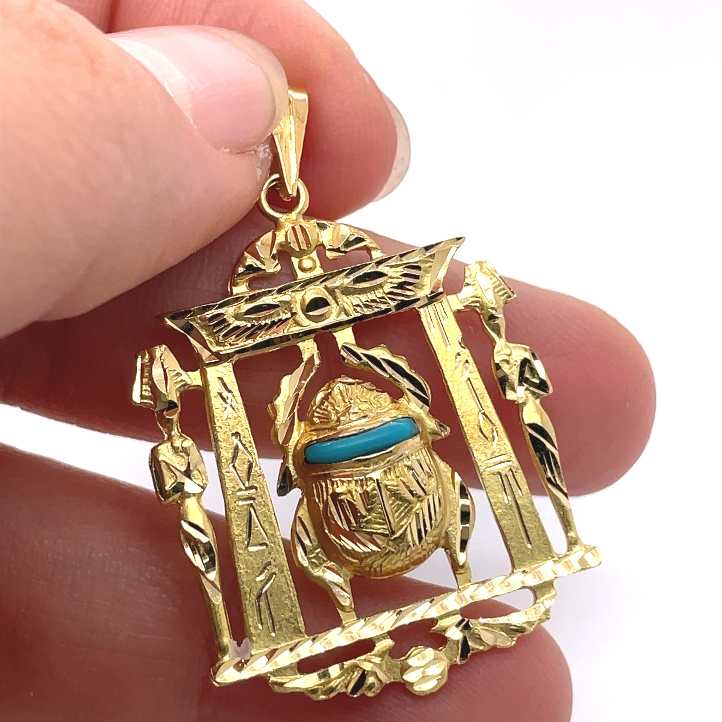 Cabochon Egyptian Scarab Necklace, 18K Gold, Turquoise gemstone, Vintage jewelry For Sale