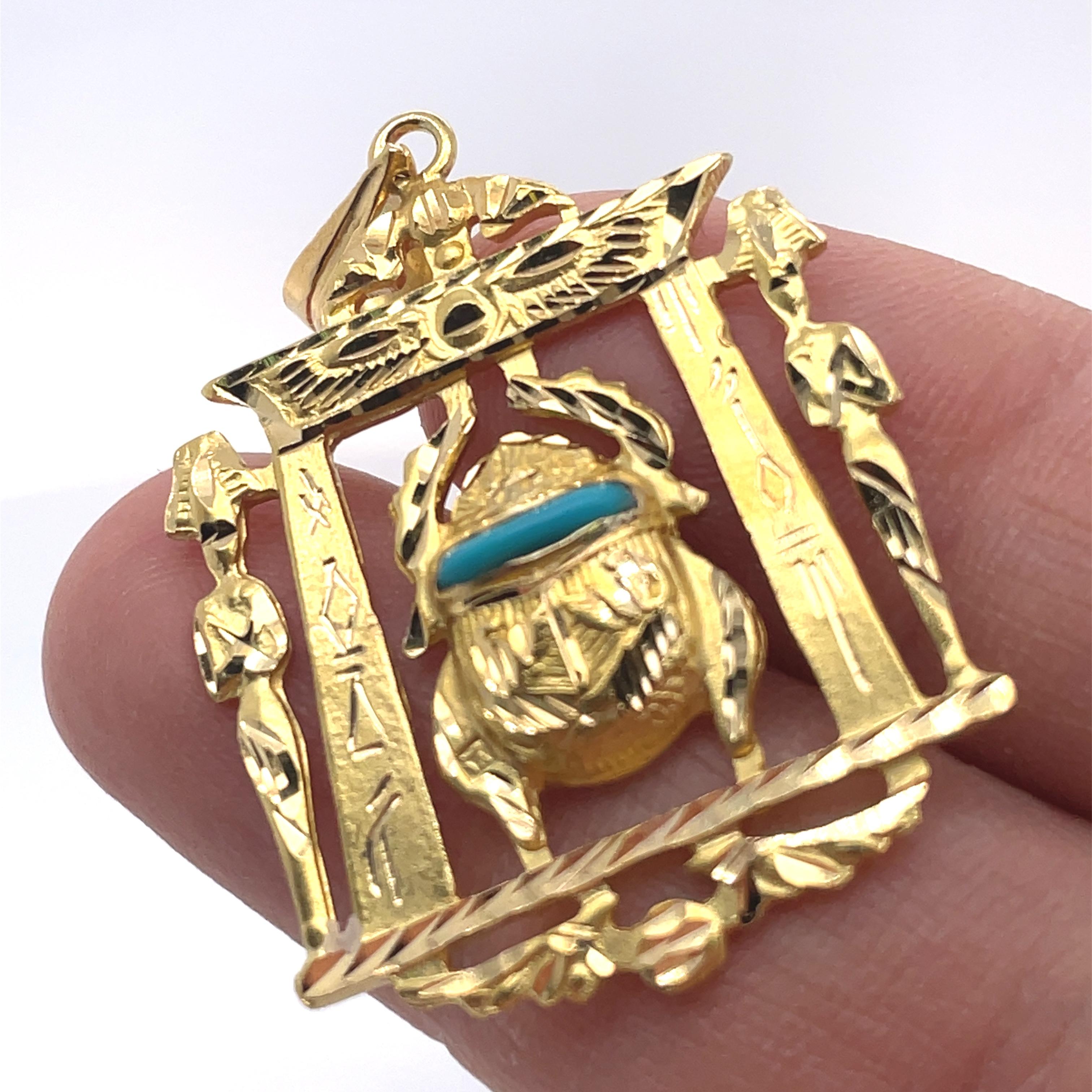 Egyptian Scarab Necklace, 18K Gold, Turquoise gemstone, Vintage jewelry In Excellent Condition For Sale In Ramat Gan, IL