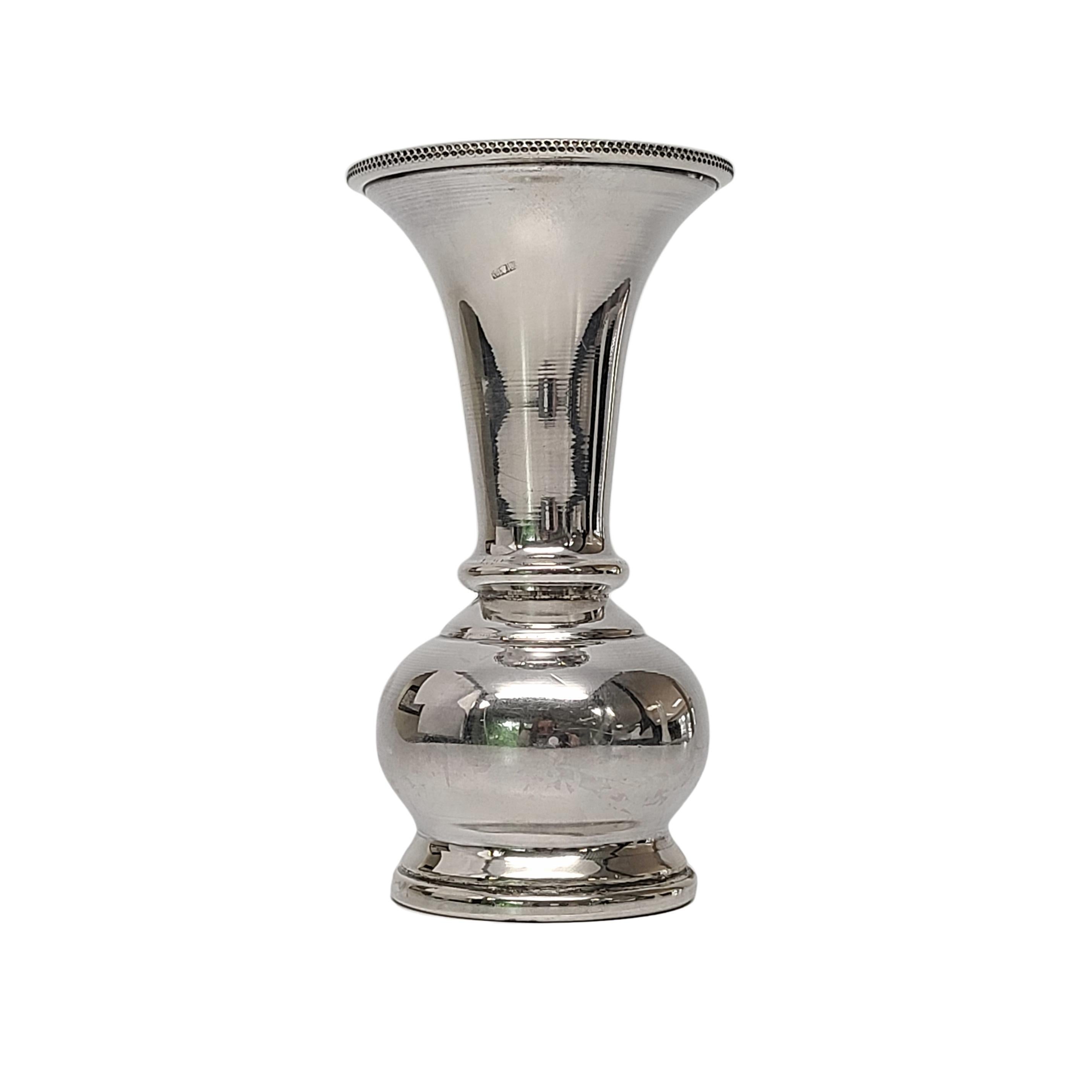 Vase égyptien en argent Bon état - En vente à Washington Depot, CT