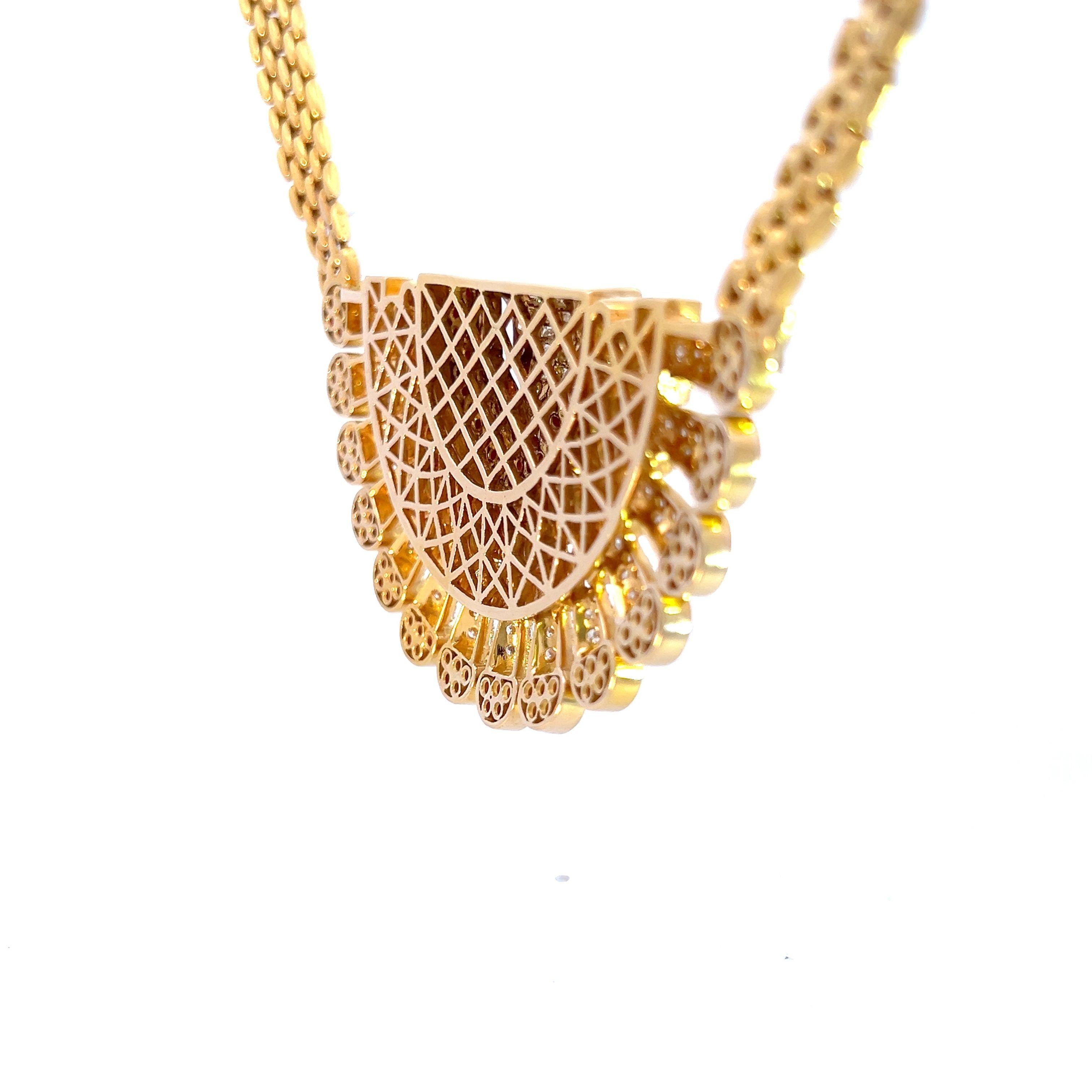 Bib-Halskette im ägyptischen Stil mit Diamanten und Rubinen im Zustand „Hervorragend“ im Angebot in Beverly Hills, CA