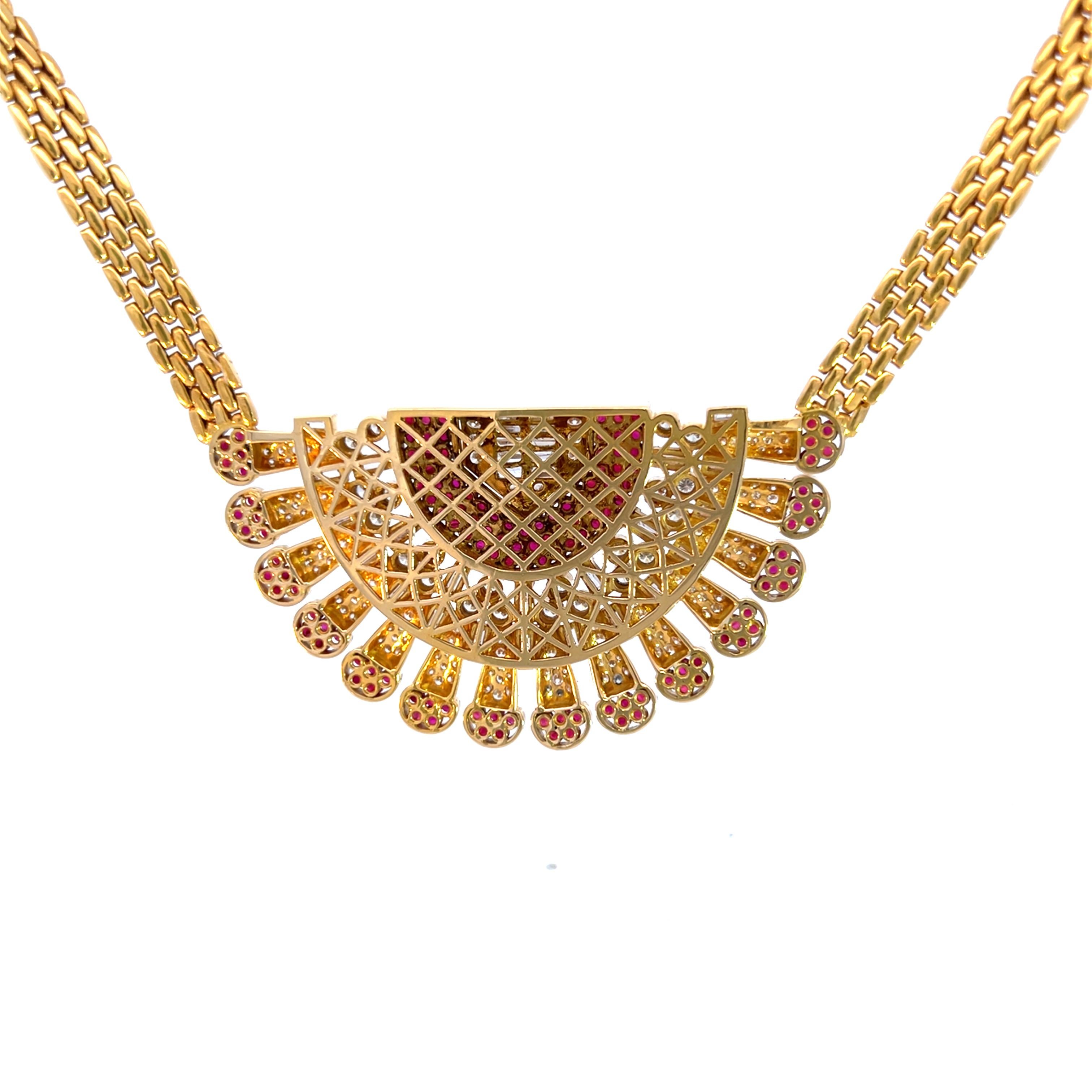 Bib-Halskette im ägyptischen Stil mit Diamanten und Rubinen für Damen oder Herren im Angebot