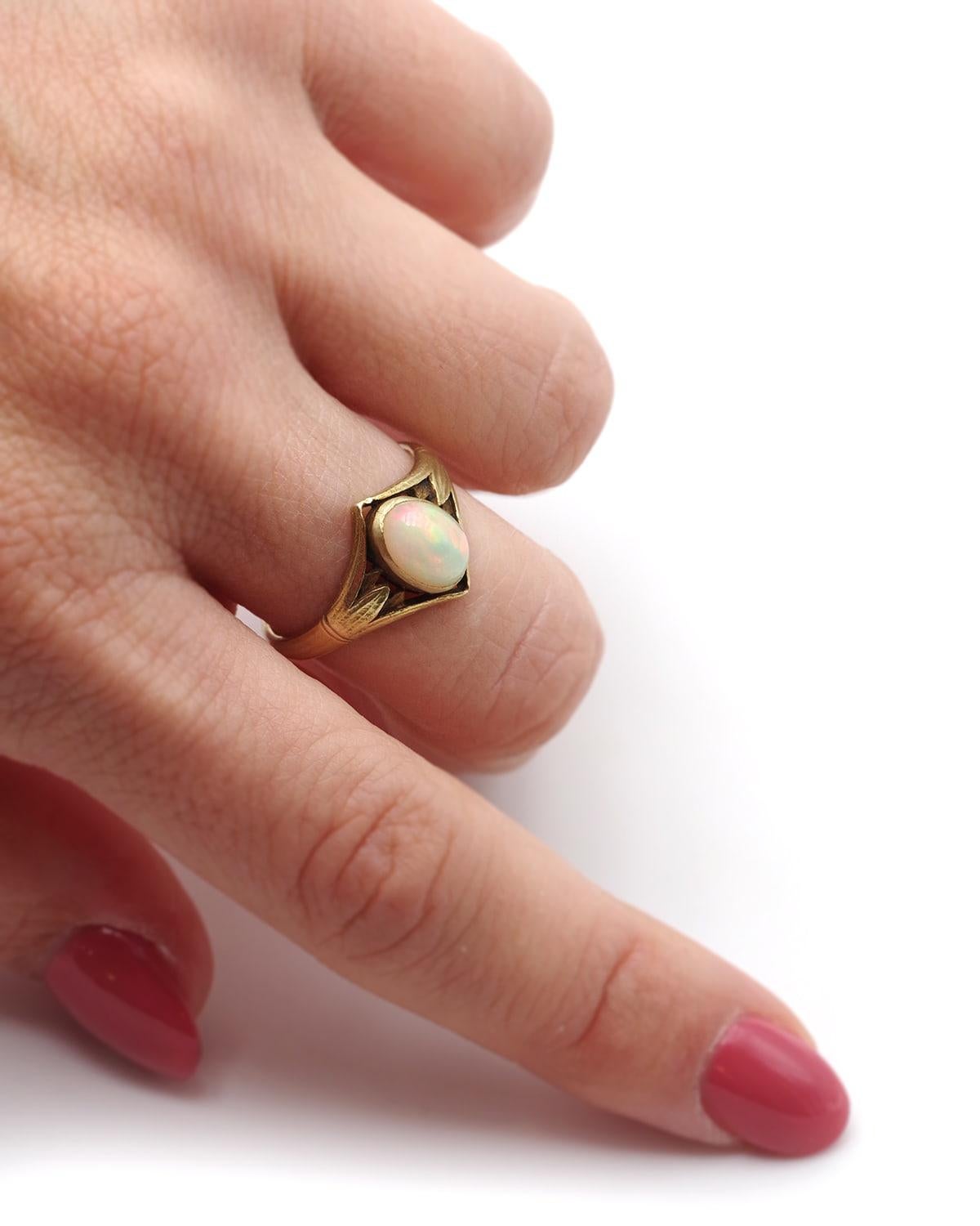Egyptomania Opal Ring in 18k Gold signiert von Edouard Arnould im Angebot 1
