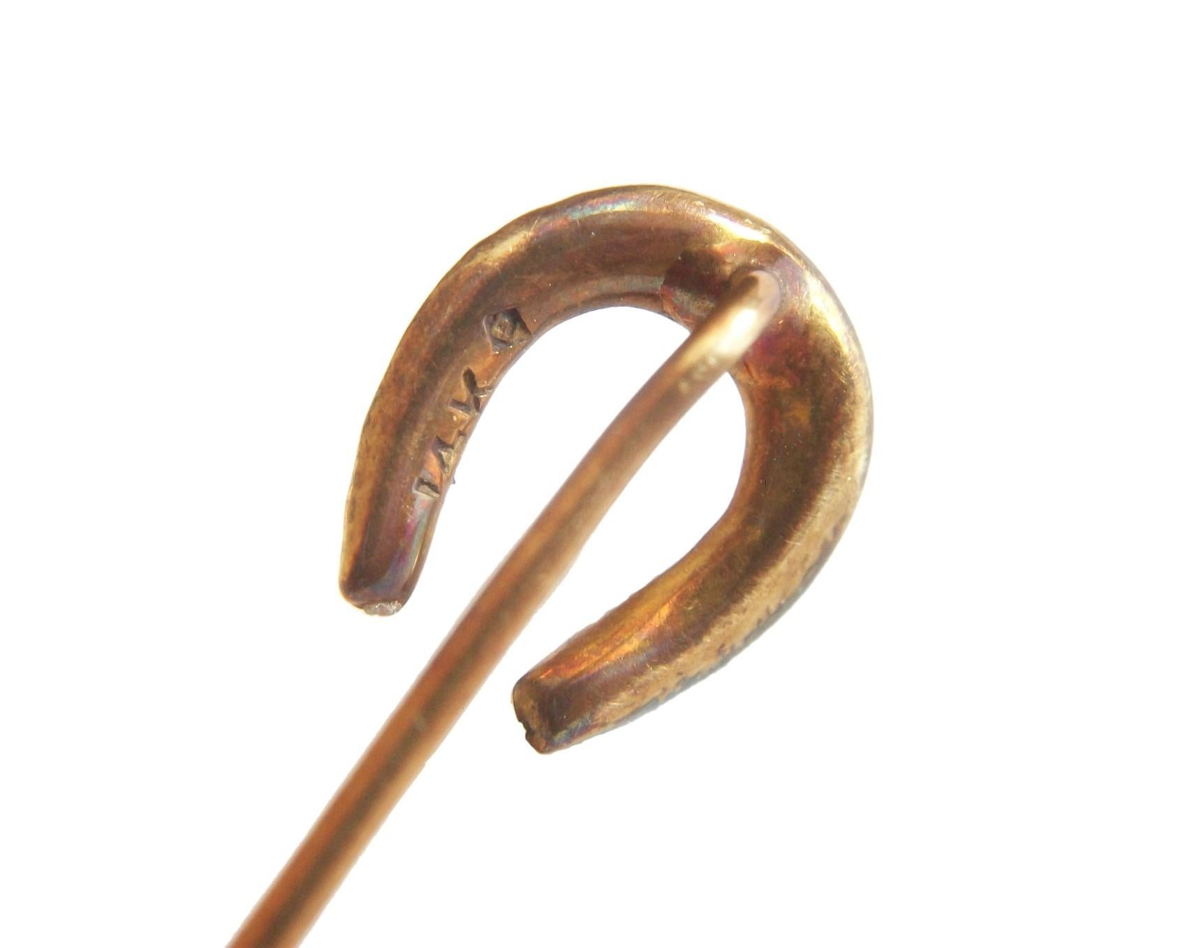 Victorian Ehlers & Co., 14k Gold Horseshoe Stick Pin with Seed Pearls, U.S., circa 1900 For Sale