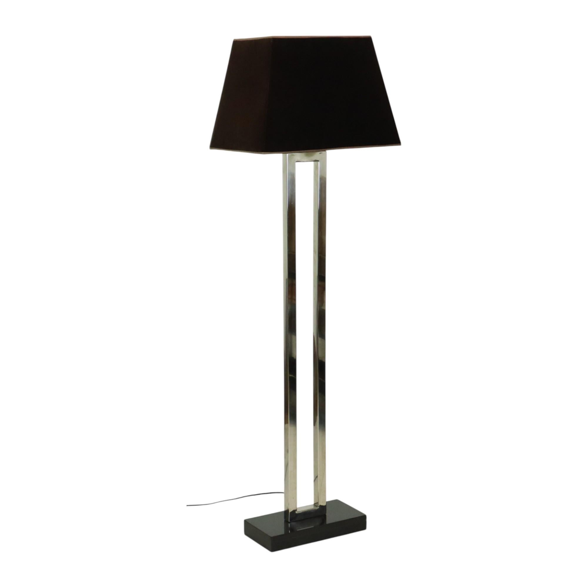 Néerlandais Lampadaire Eichholtz Arlington Design en acier inoxydable et base en granit 152 cm en vente