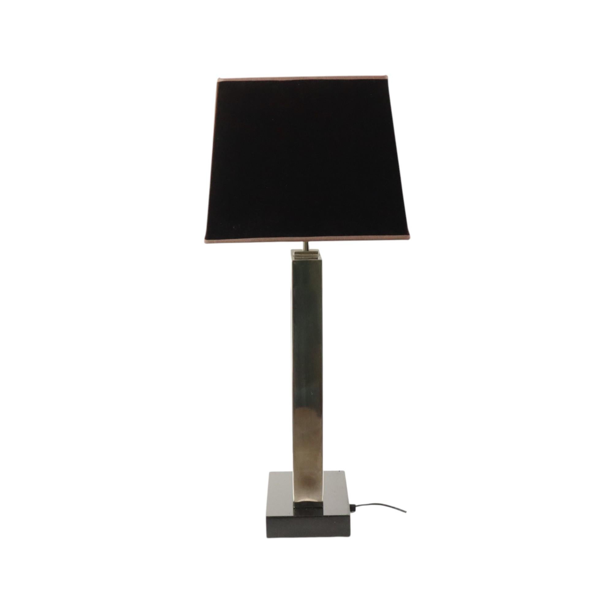 Lampe de bureau Eichholtz Arlington Design en acier inoxydable base granite 72 cm en vente 1