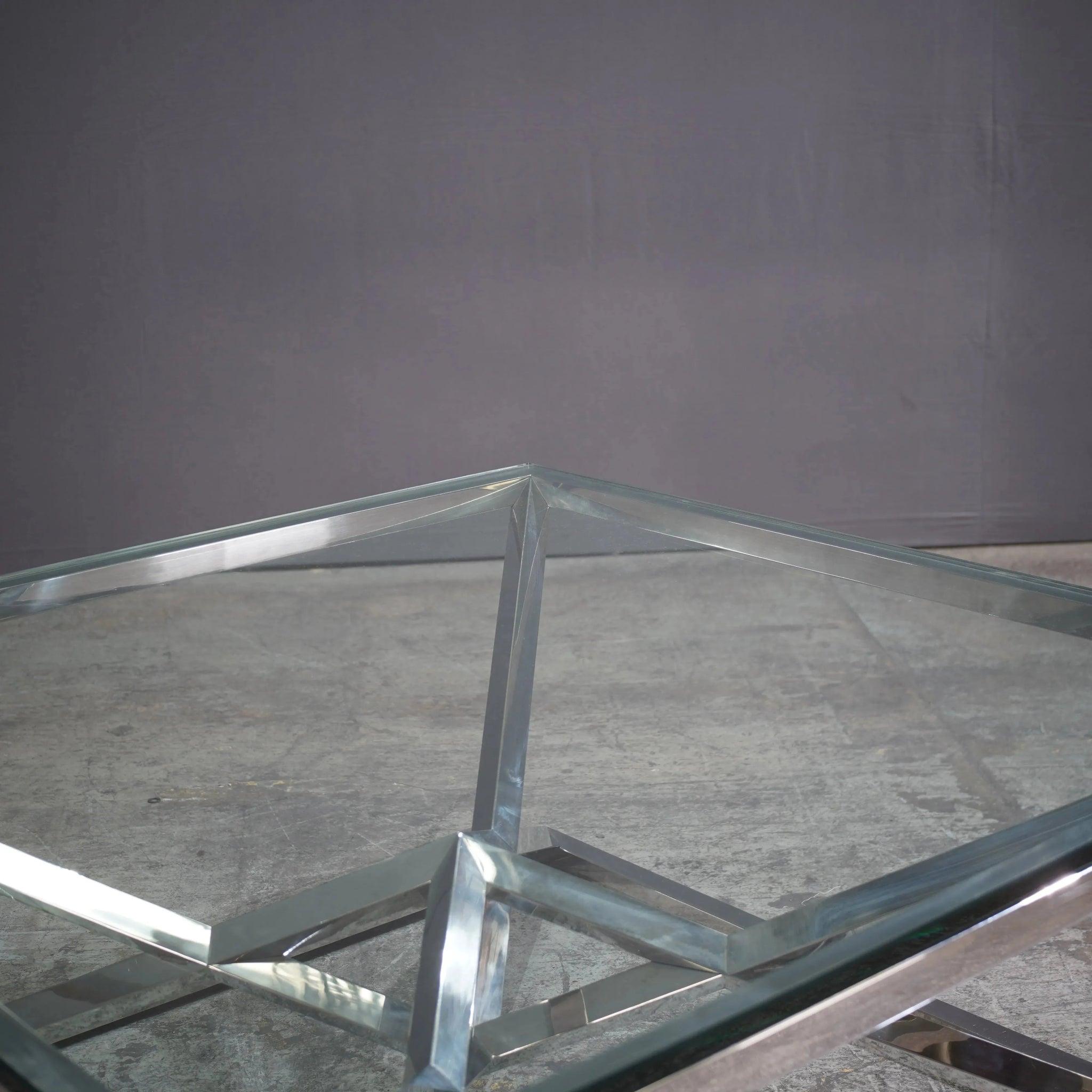 Table basse Connor en verre Eichholtz Bon état - En vente à Basildon, London