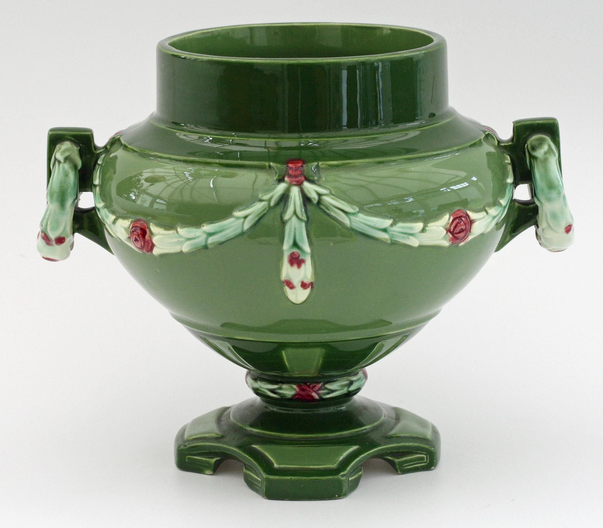 Eichwald Secessionist Majolica Art Pottery Urn Shaped Vase, 1910 In Good Condition In Bishop's Stortford, Hertfordshire