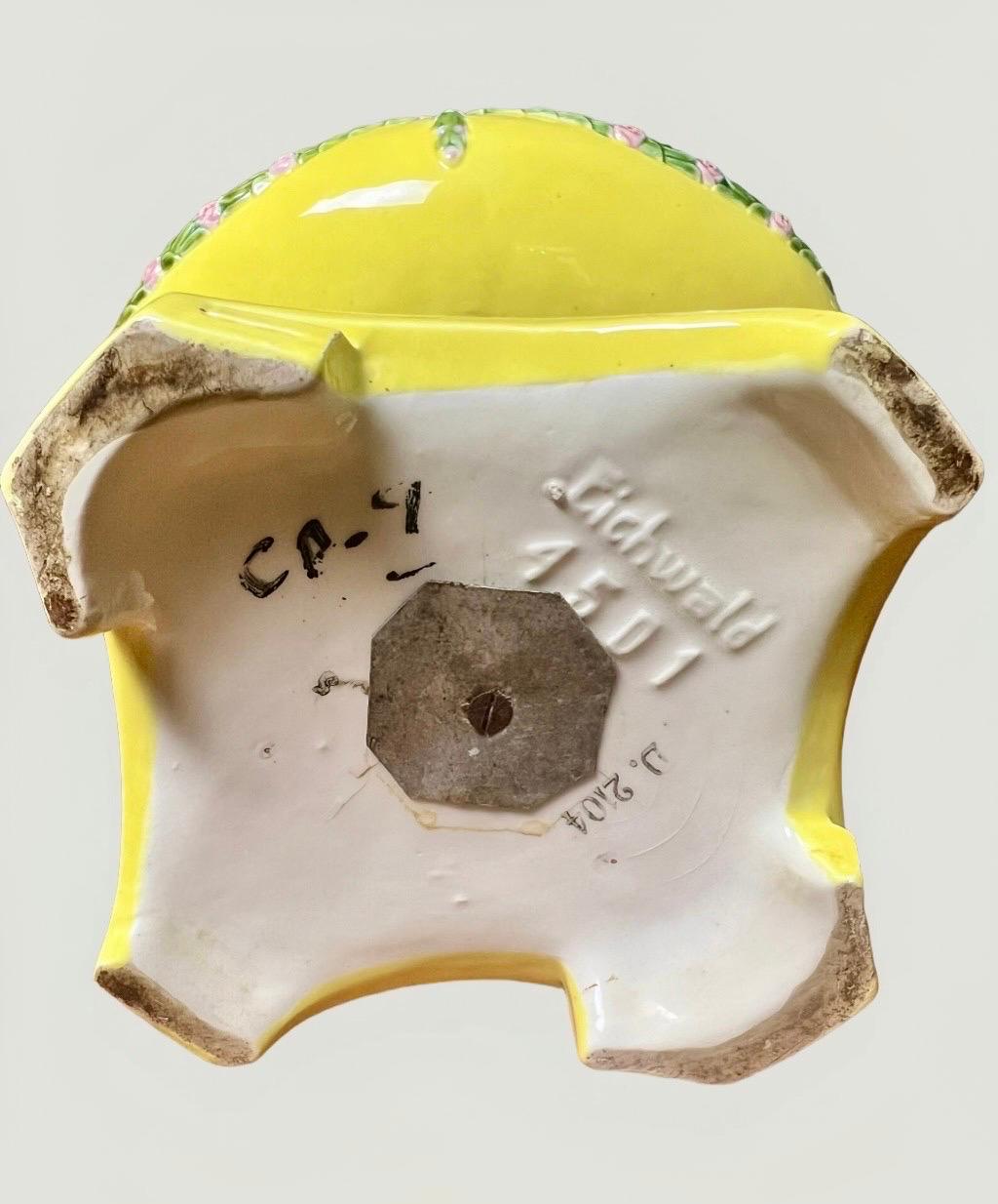 Ciotola con piedistallo in maiolica secessionista Eichwald in vendita 5