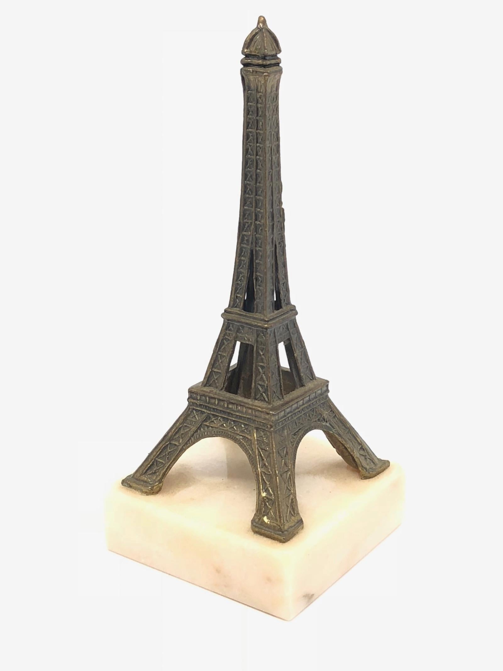 eiffel tower souvenir