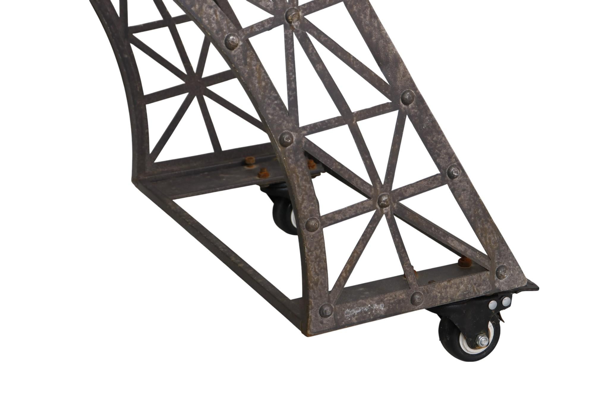 Eiffel Tower Metal Etagere For Sale 5