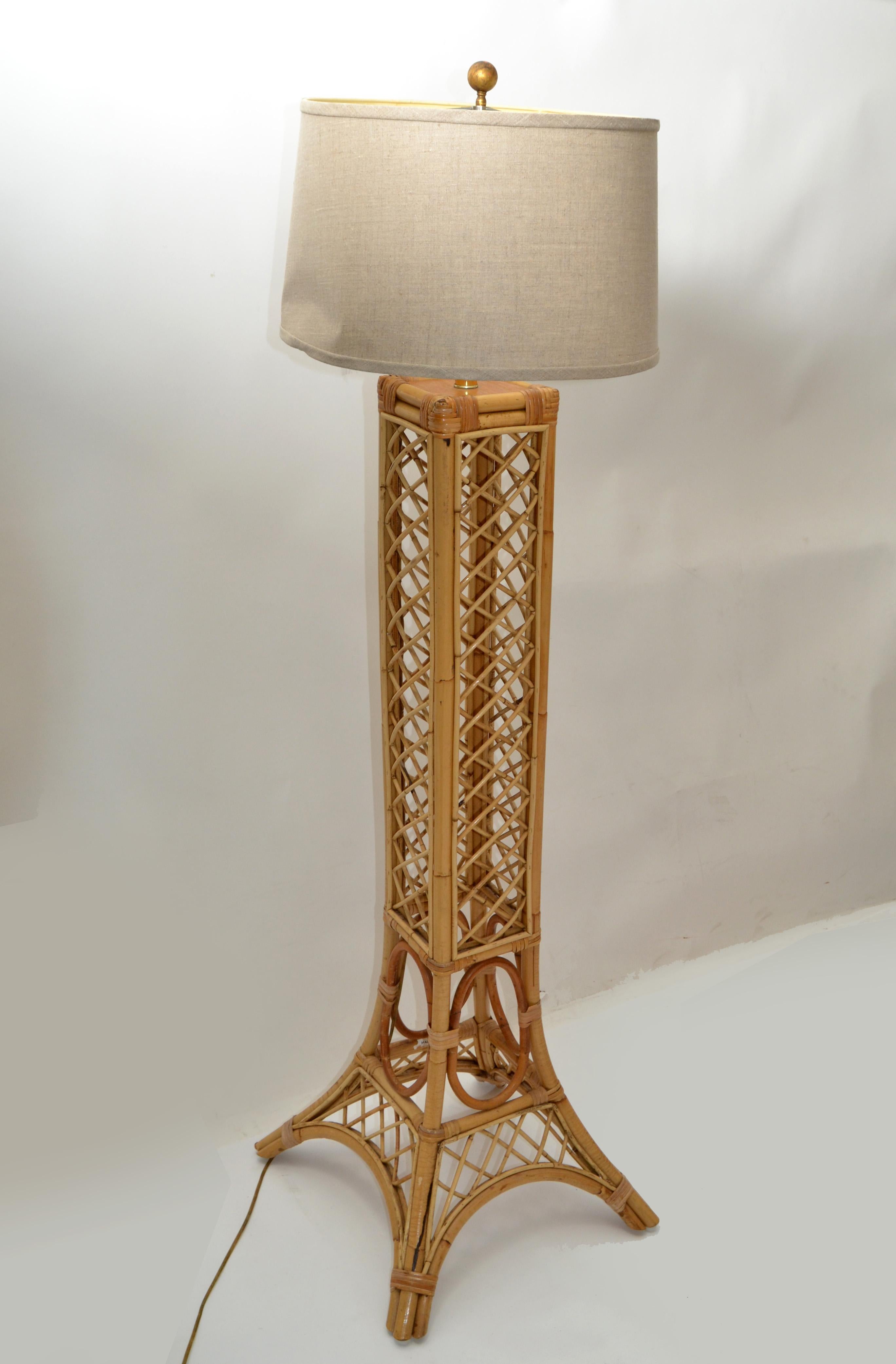 Philippine Eiffel Tower Paris Pencil Reed & Bend Bamboo Mid-Century Modern Floor Lamp 1970 For Sale