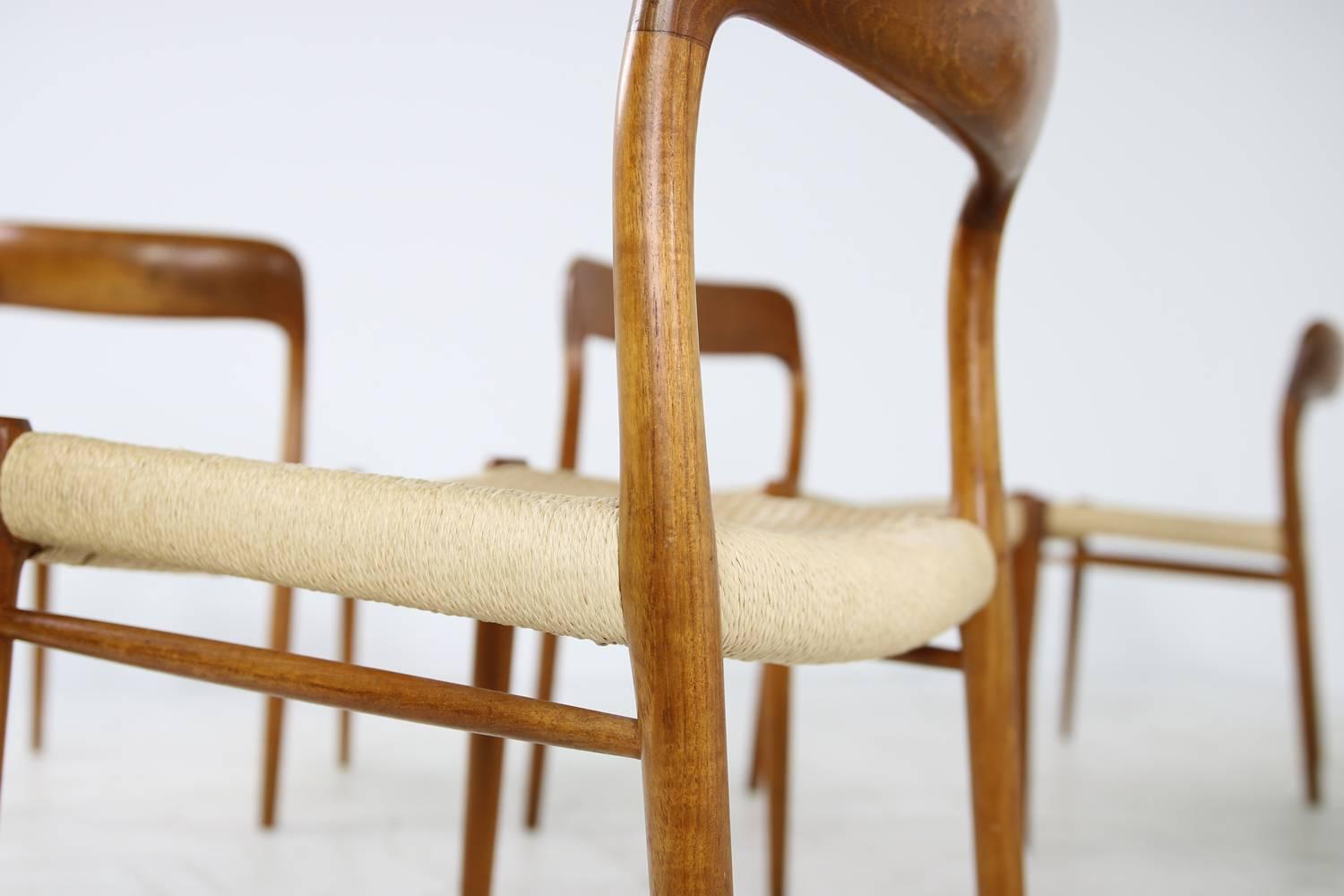 Eight 1960s Danish Teak and Cane Dining Room Chairs by Niels O. Moller Mod. 75 In Good Condition In Hamminkeln, DE