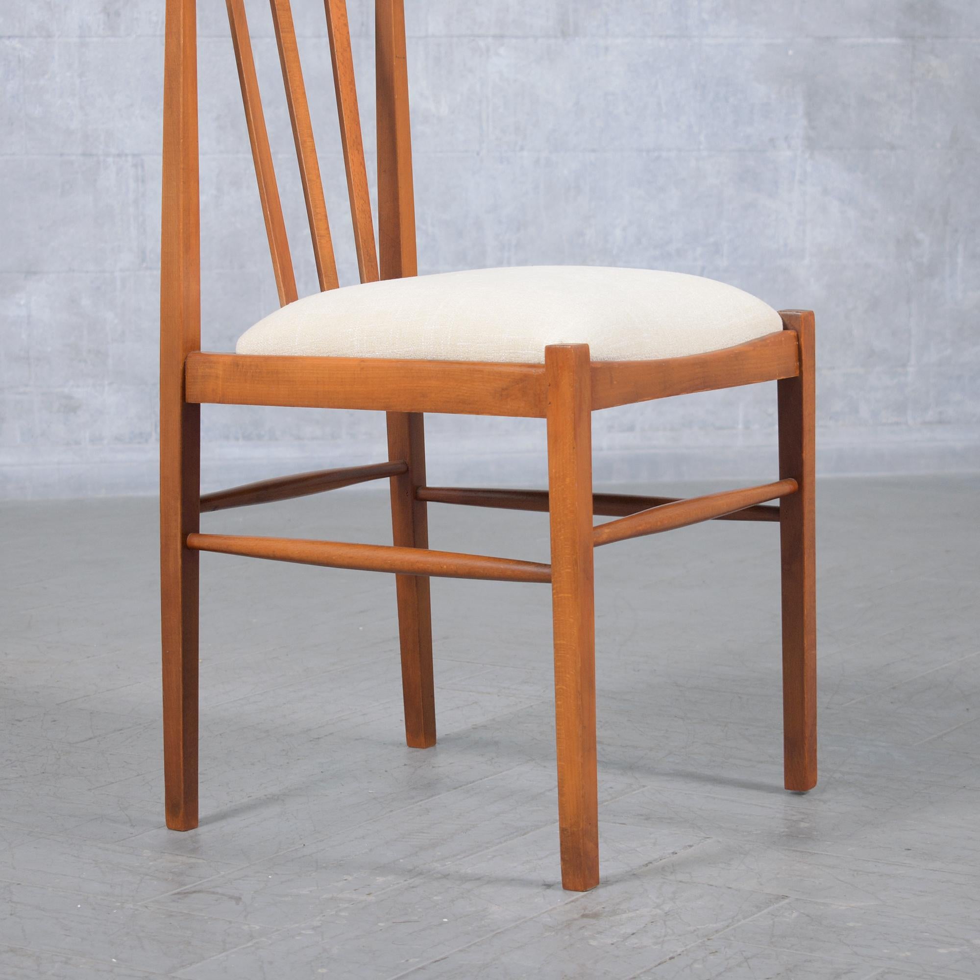 1960s Vintage Modernity Dining Chairs Set of Eight - Expertly Restored (en anglais) en vente 8
