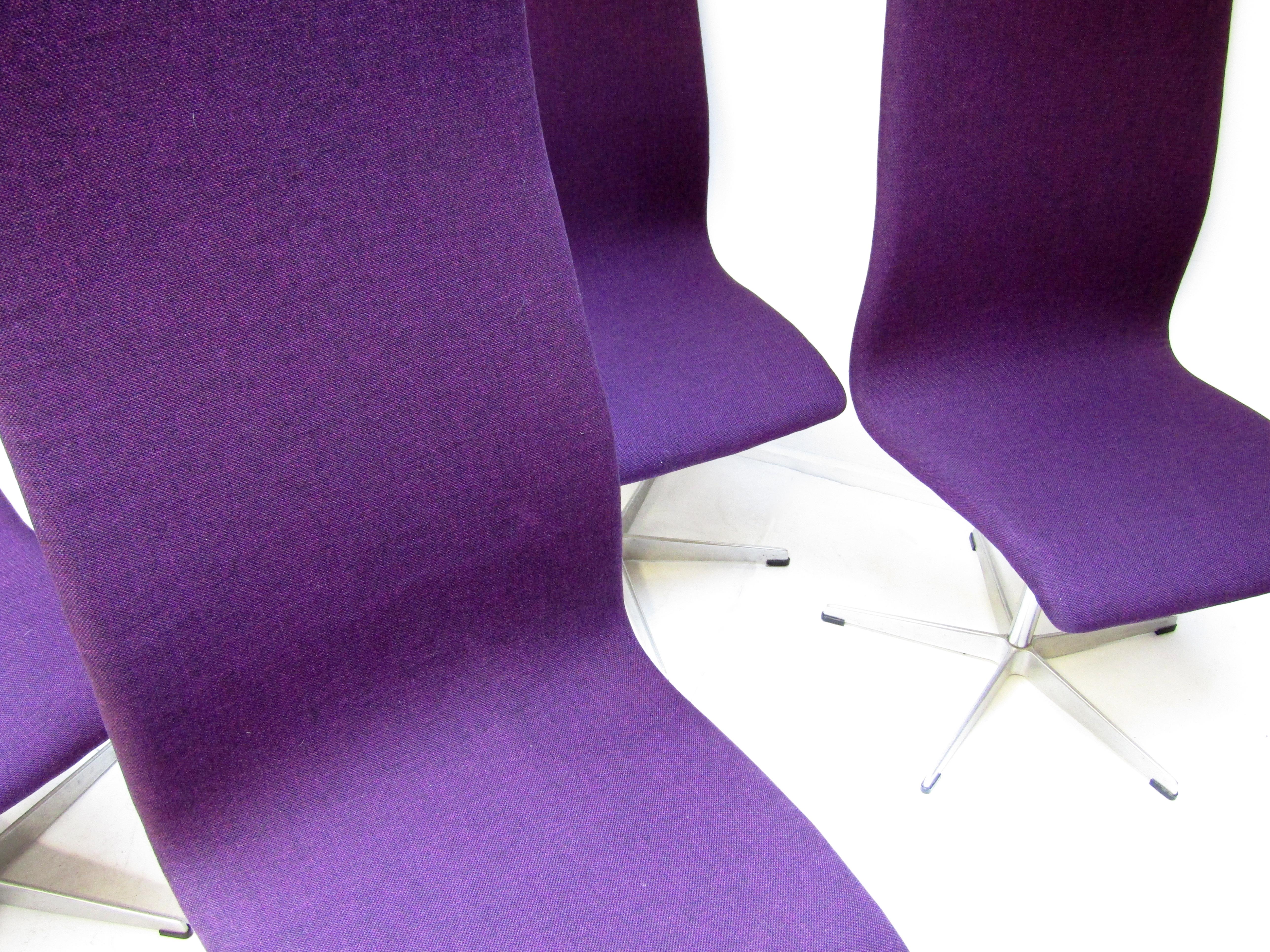 Acht Oxford-Stühle mit hoher Rückenlehne aus den 1960er Jahren von Arne Jacobsen für Fritz Hansen im Angebot 5
