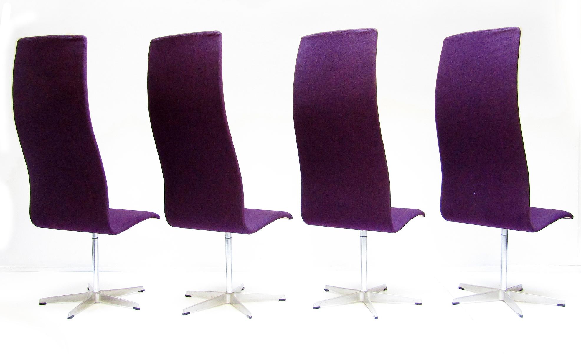 Eight 1960s High Back Oxford Chairs by Arne Jacobsen for Fritz Hansen For Sale 2