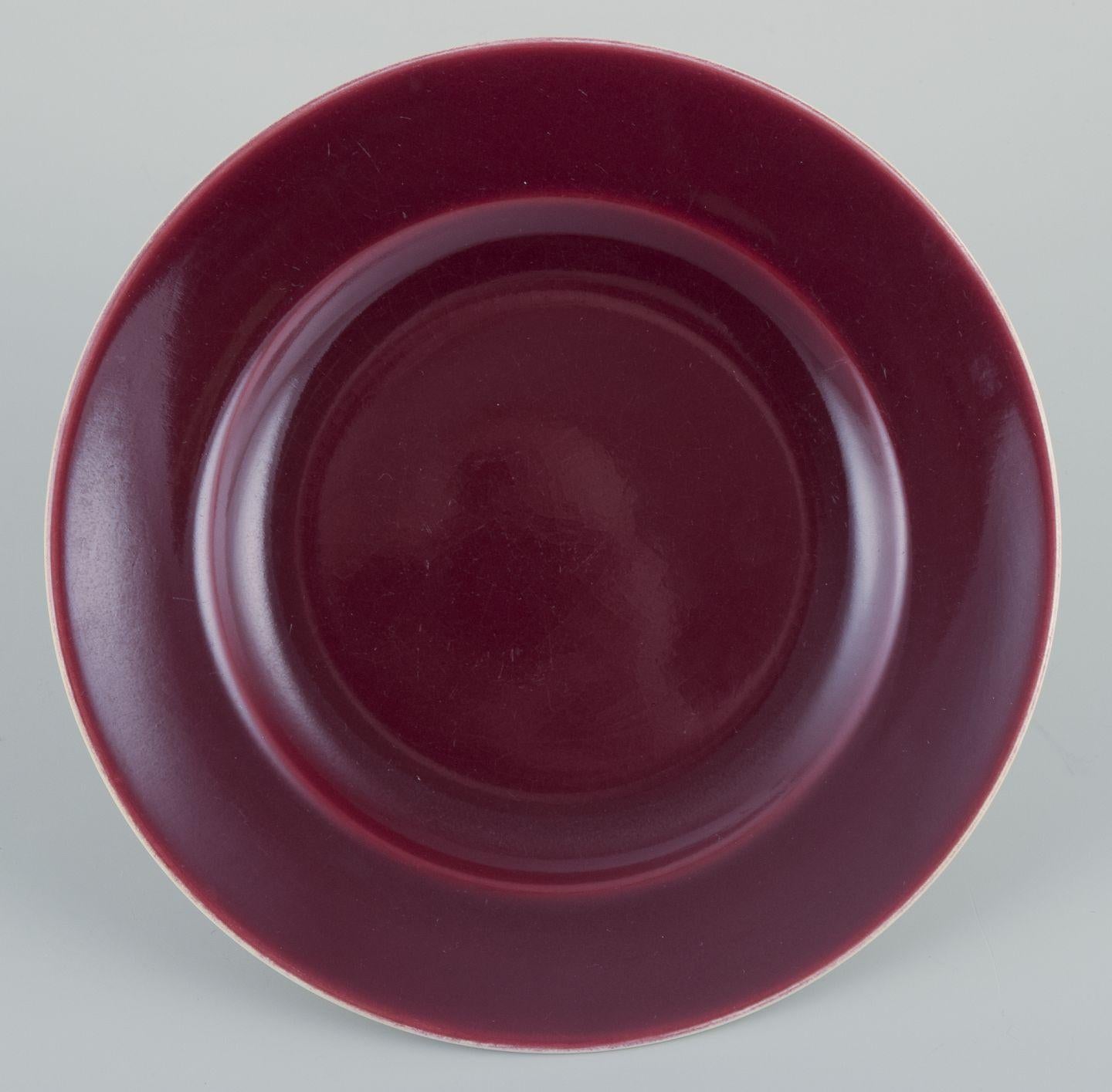 Huit assiettes 