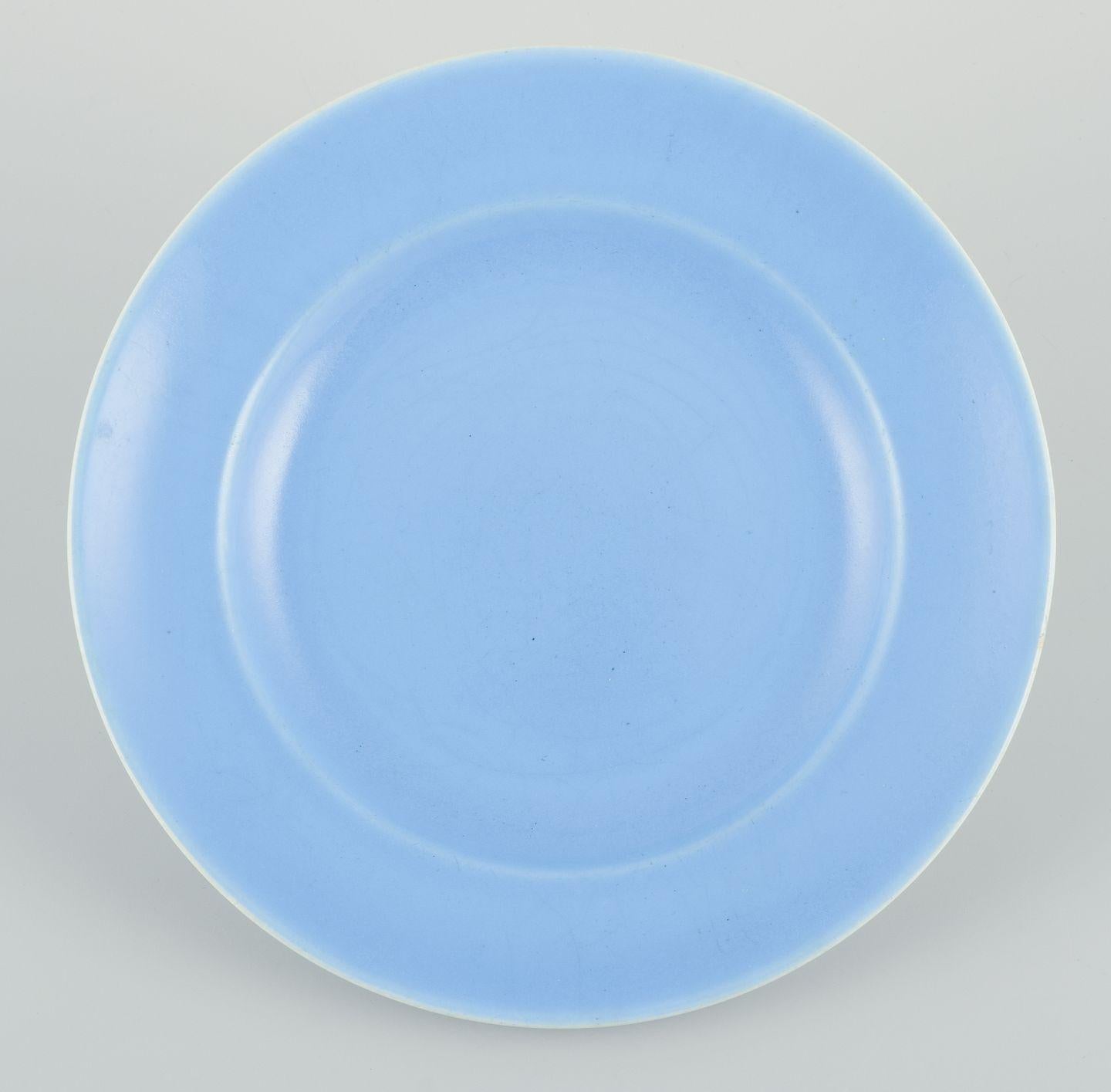 Vernissé Huit assiettes 