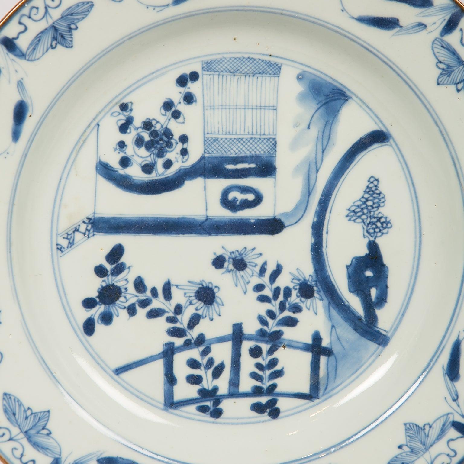 Eight Antique Blue and White Chinese Dishes Made in the 18th Century circa 1770 1