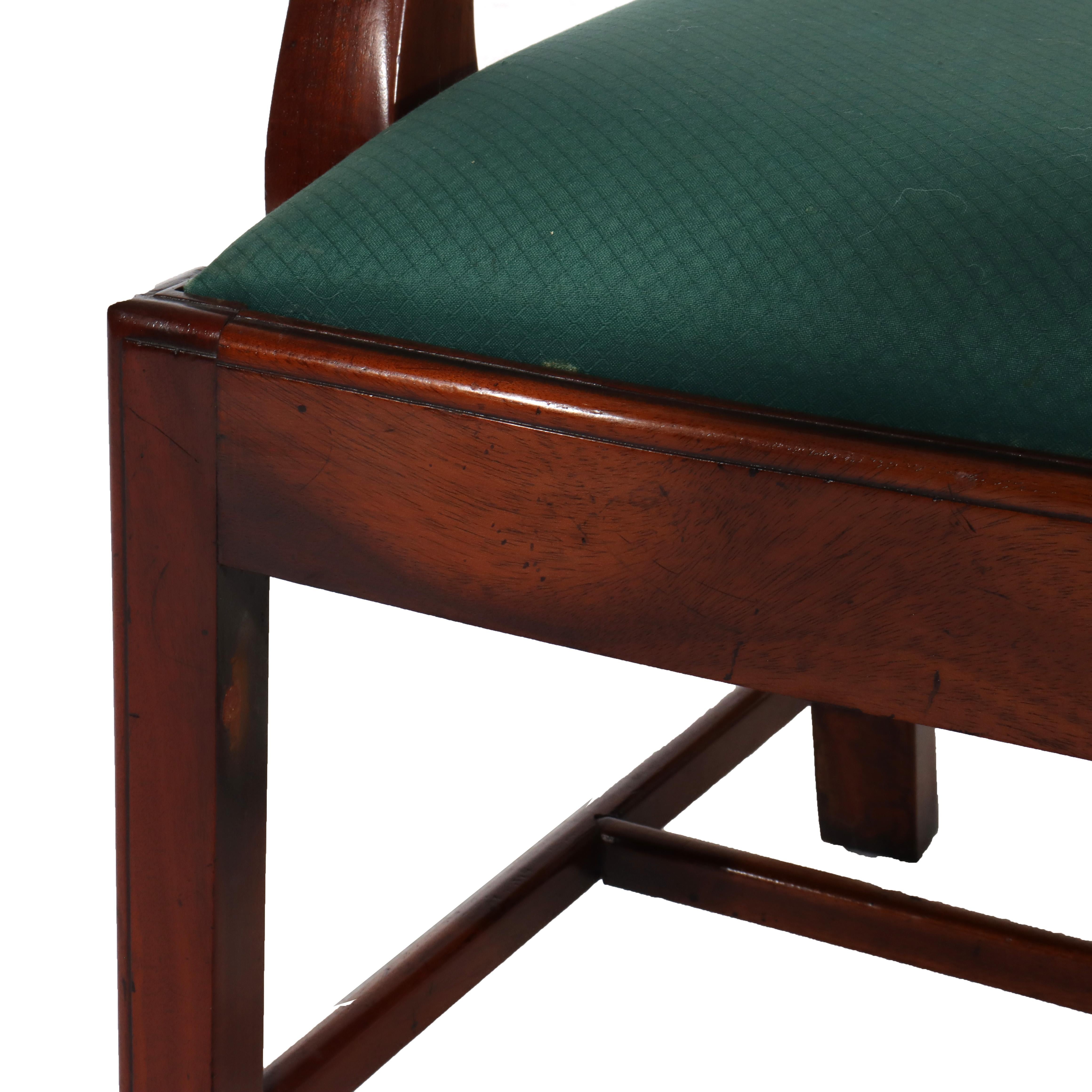 Huit chaises de salle à manger anciennes en acajou sculpté de Chippendale à dossier en ruban en vente 2