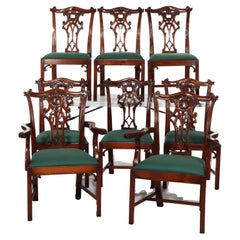 Huit chaises de salle à manger anciennes en acajou sculpté de Chippendale à dossier en ruban