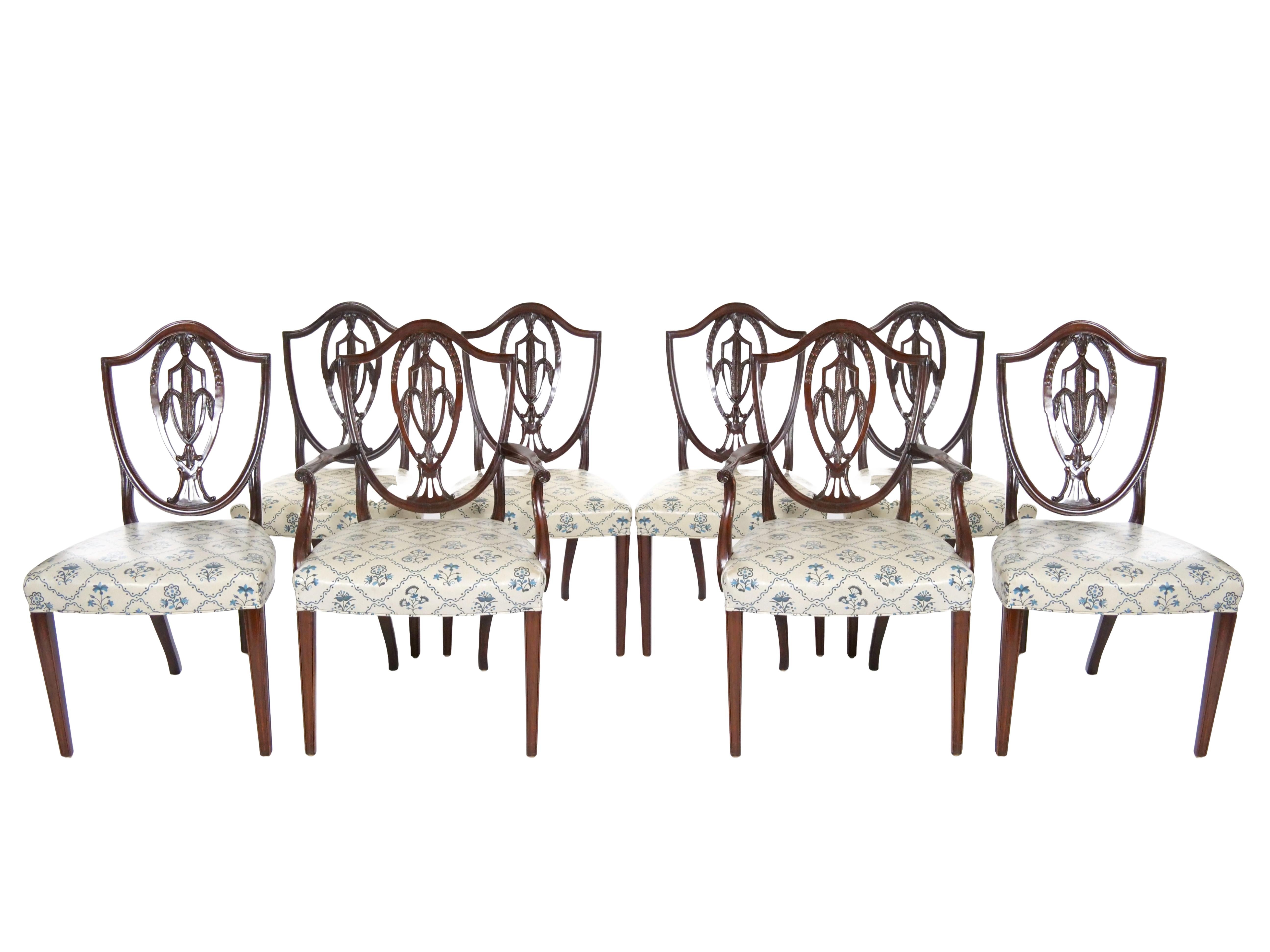 Huit chaises de salle à manger anciennes Hepplewhite en acajou sculpté Prince de Galles  en vente 9