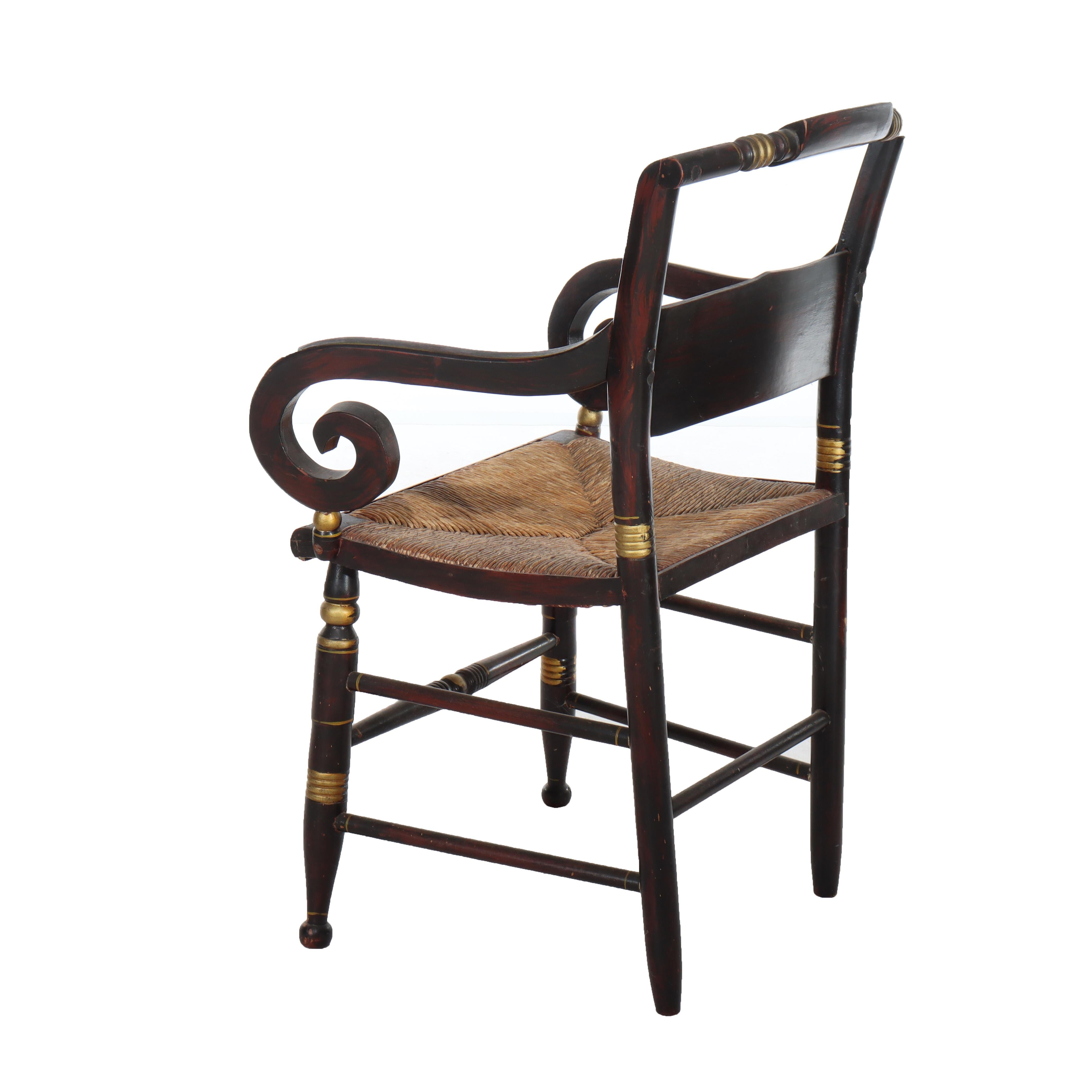 Bois Huit chaises de salle à manger anciennes à dossier arqué, ébonisées, dorées et décorées au pochoir Hitchcock 19e siècle en vente