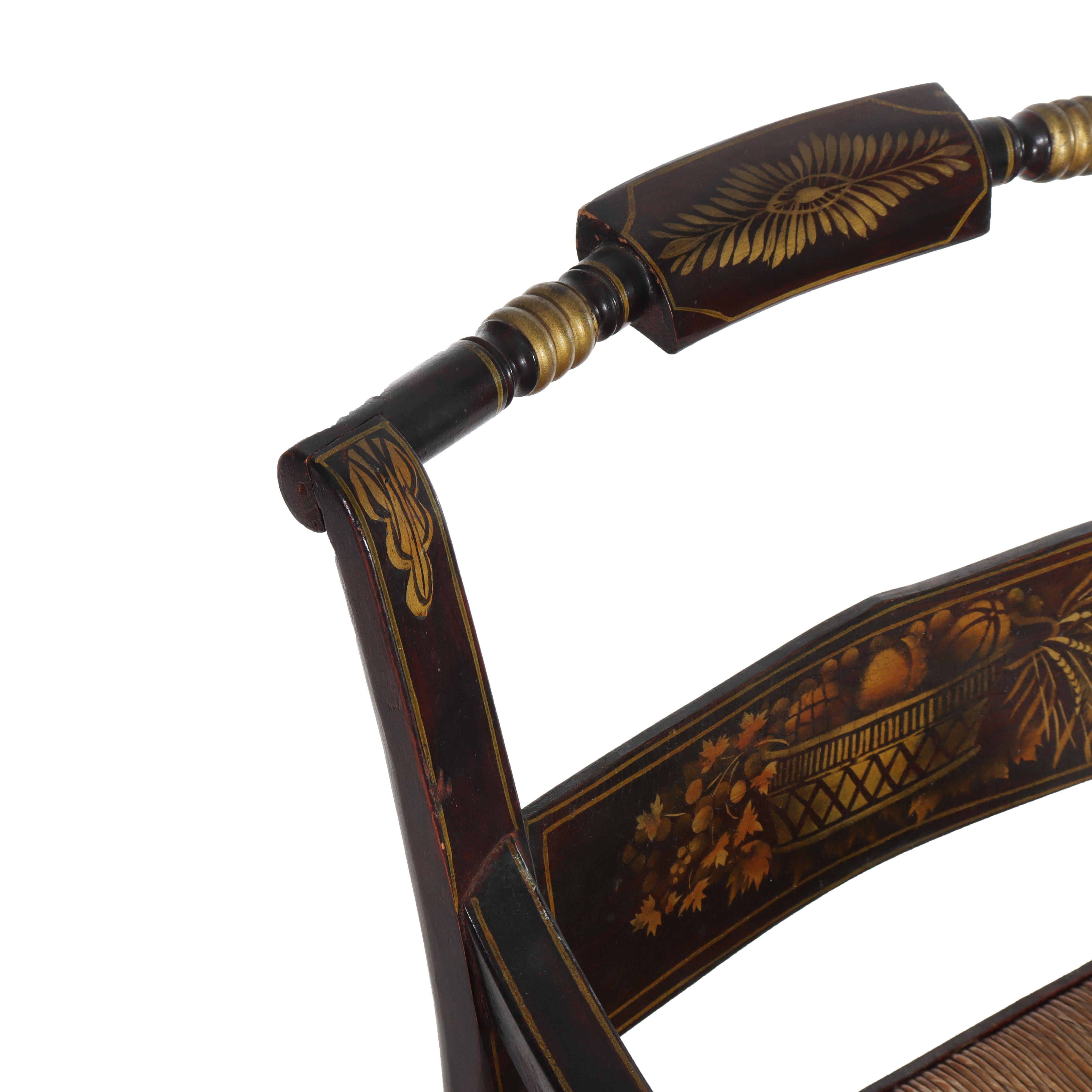 Huit chaises de salle à manger anciennes à dossier arqué, ébonisées, dorées et décorées au pochoir Hitchcock 19e siècle en vente 2