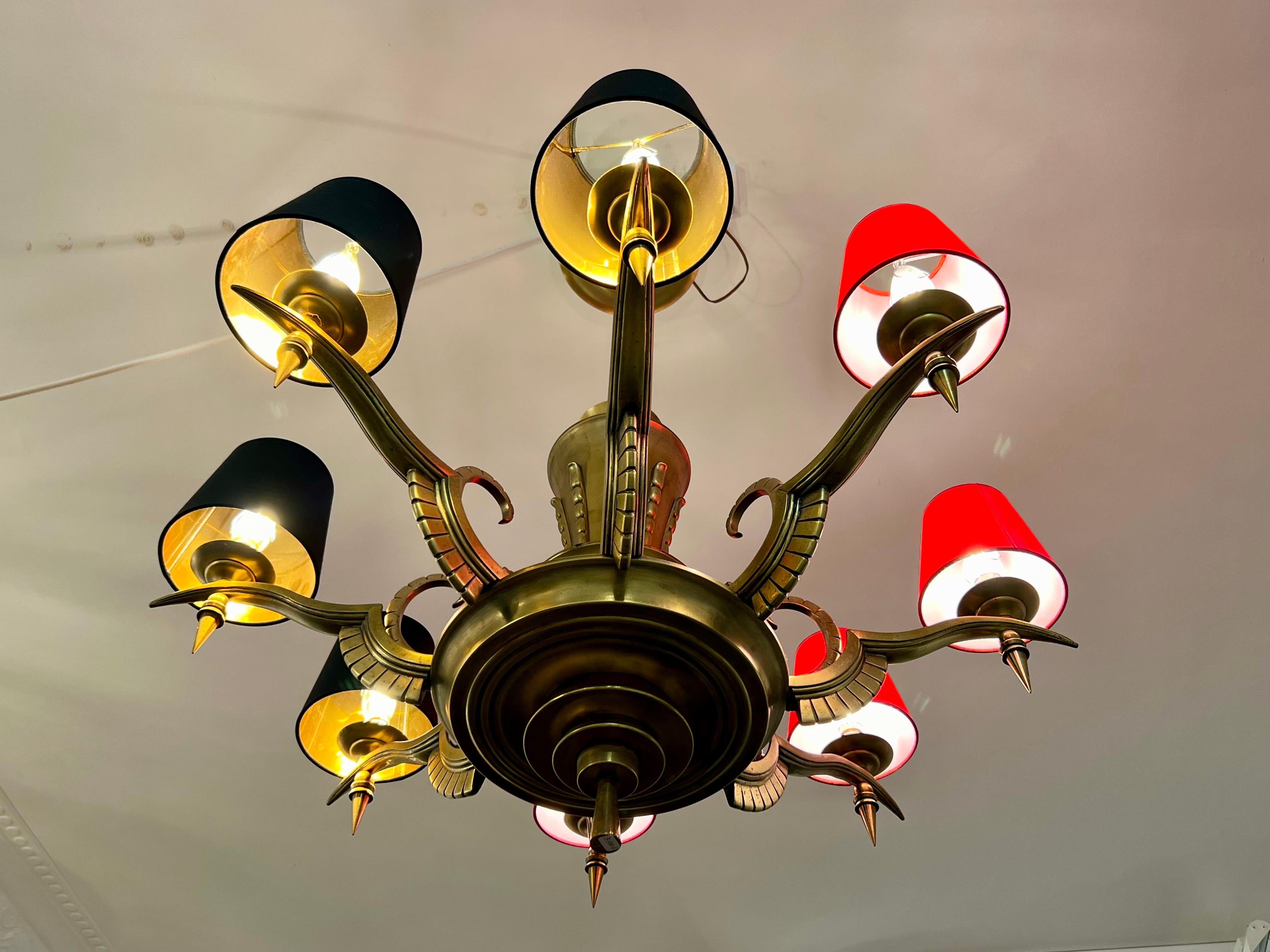 Eight-Armed Chandelier with Red or Black Lampshades, Art Deco, Mid-20th Century For Sale 2