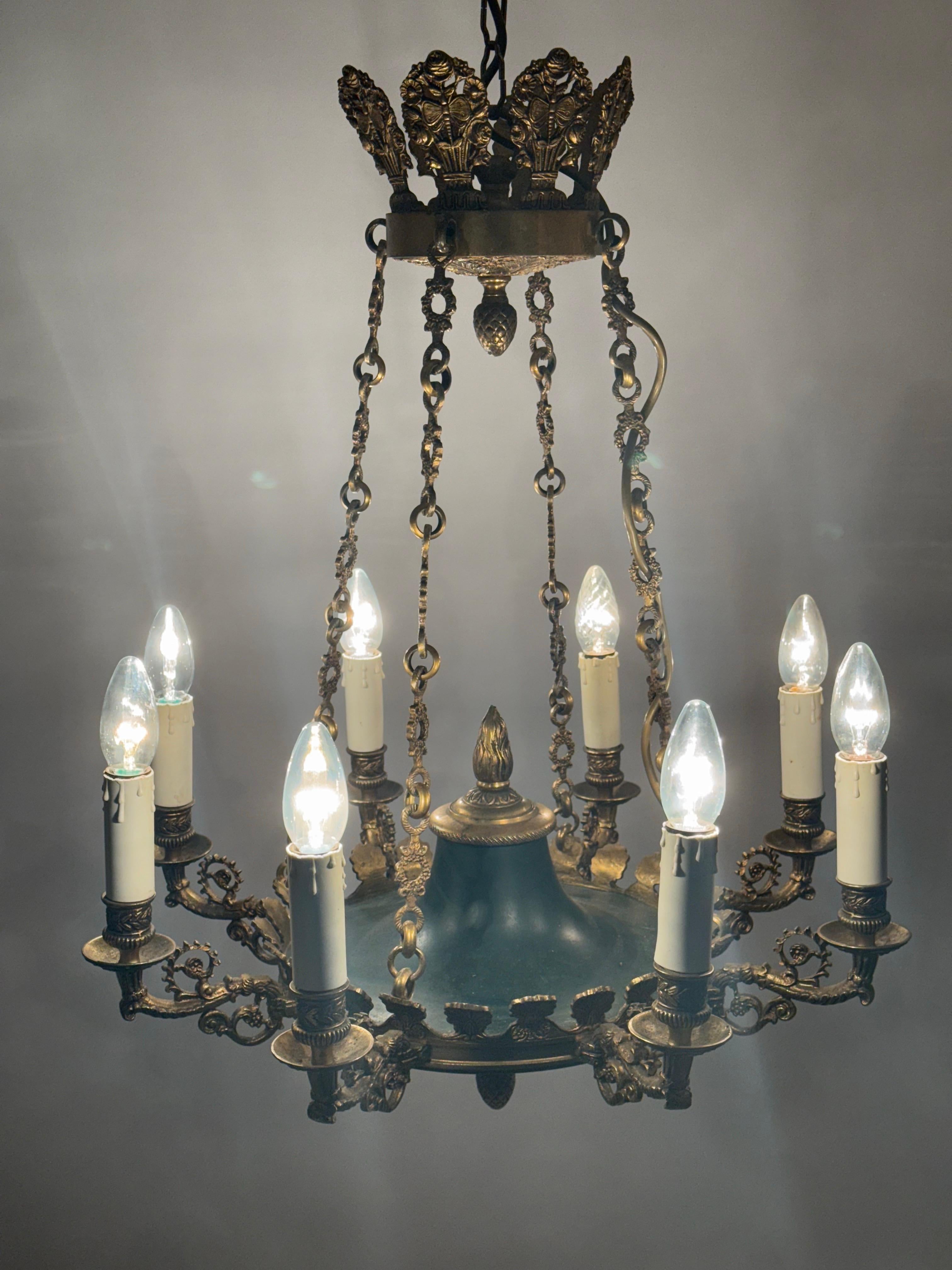 Empire Revival Eight-Armed Royal French Empire Bronze Chandelier in Gold and Forest Green For Sale