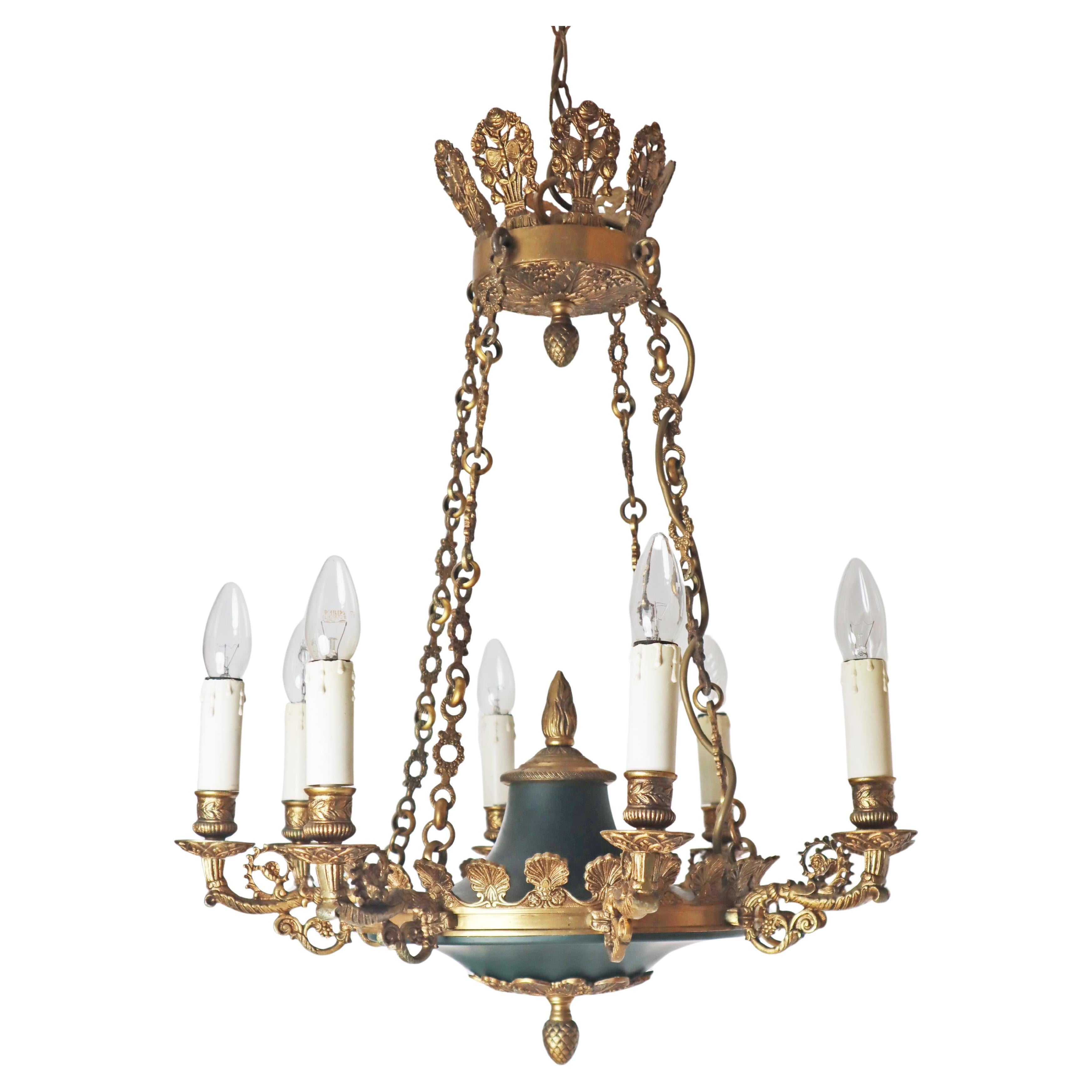 Eight-Armed Royal French Empire Bronze Chandelier in Gold and Forest Green For Sale