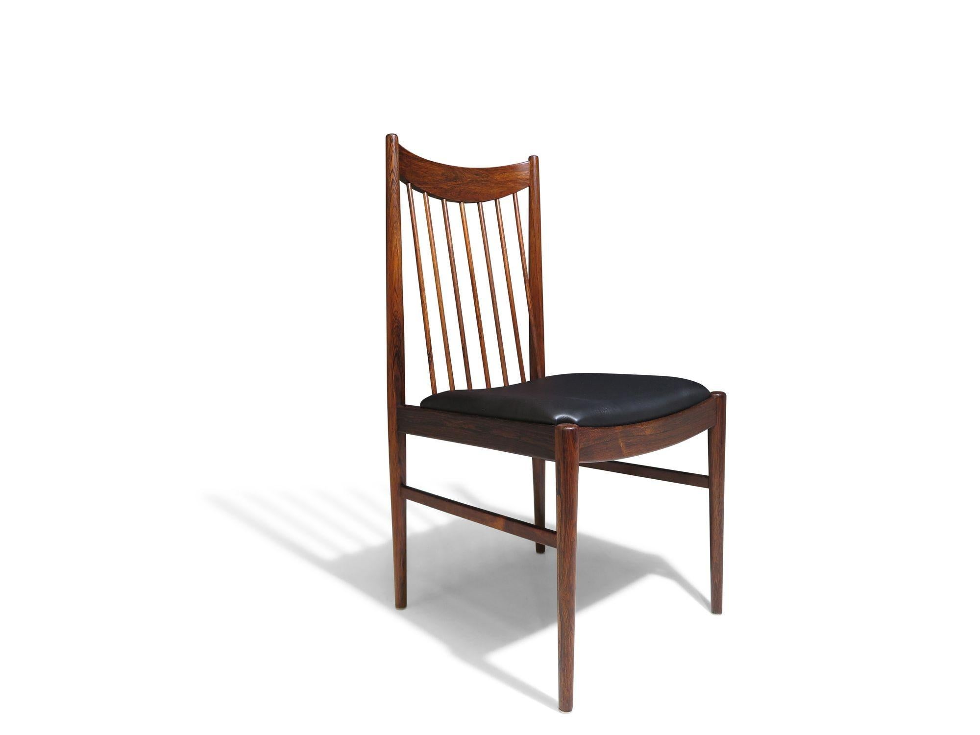 Danese Otto Arne Vodder per Helge Sibast Schienale alto in palissandro e pelle nera in vendita
