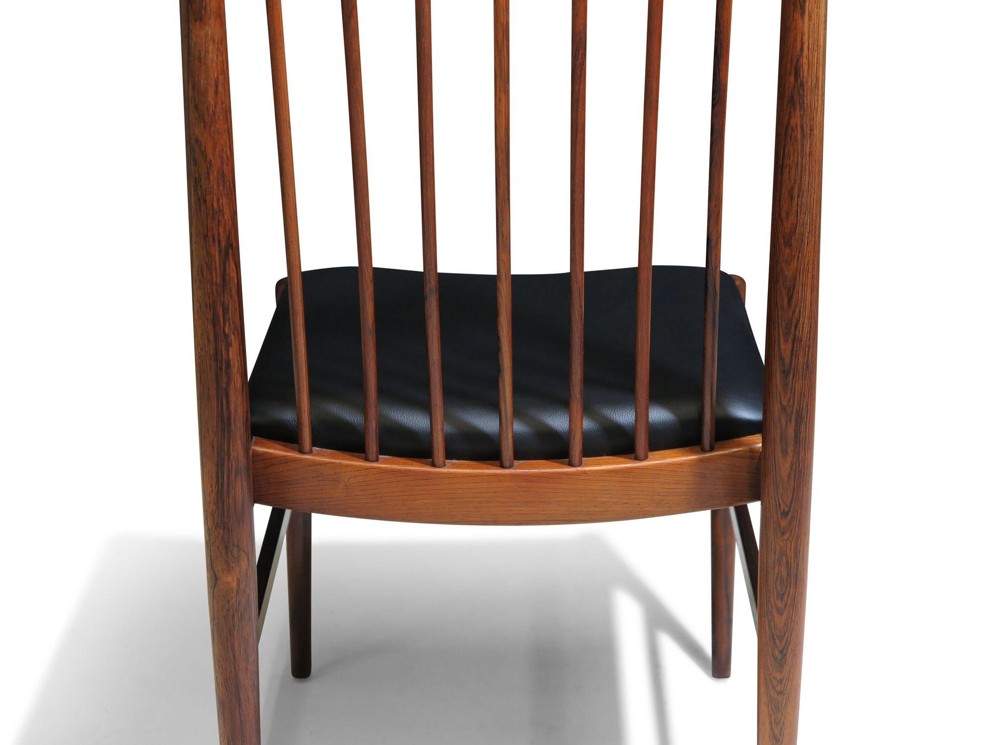 Otto Arne Vodder per Helge Sibast Schienale alto in palissandro e pelle nera in vendita 1