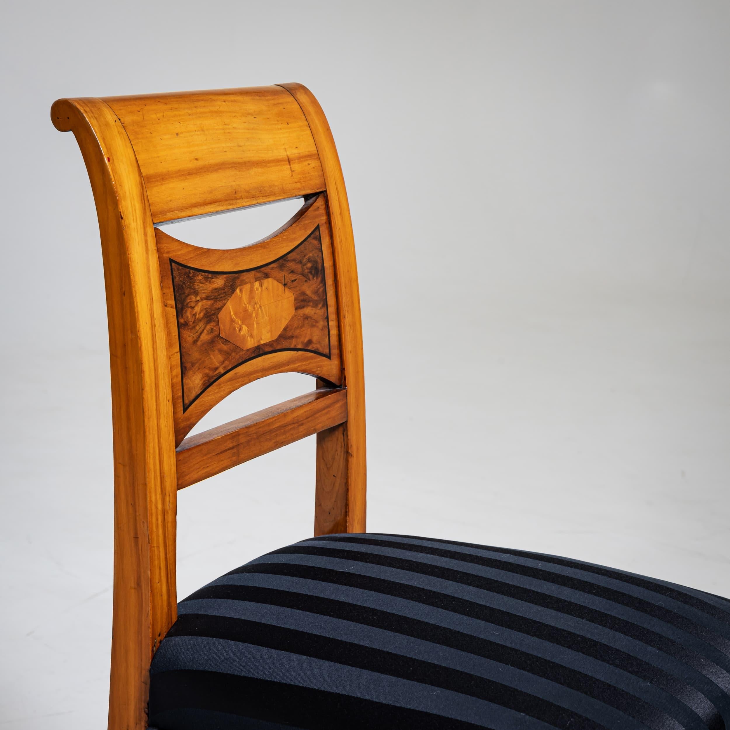 Eight Biedermeier Dining Chairs, circa 1820 For Sale 2