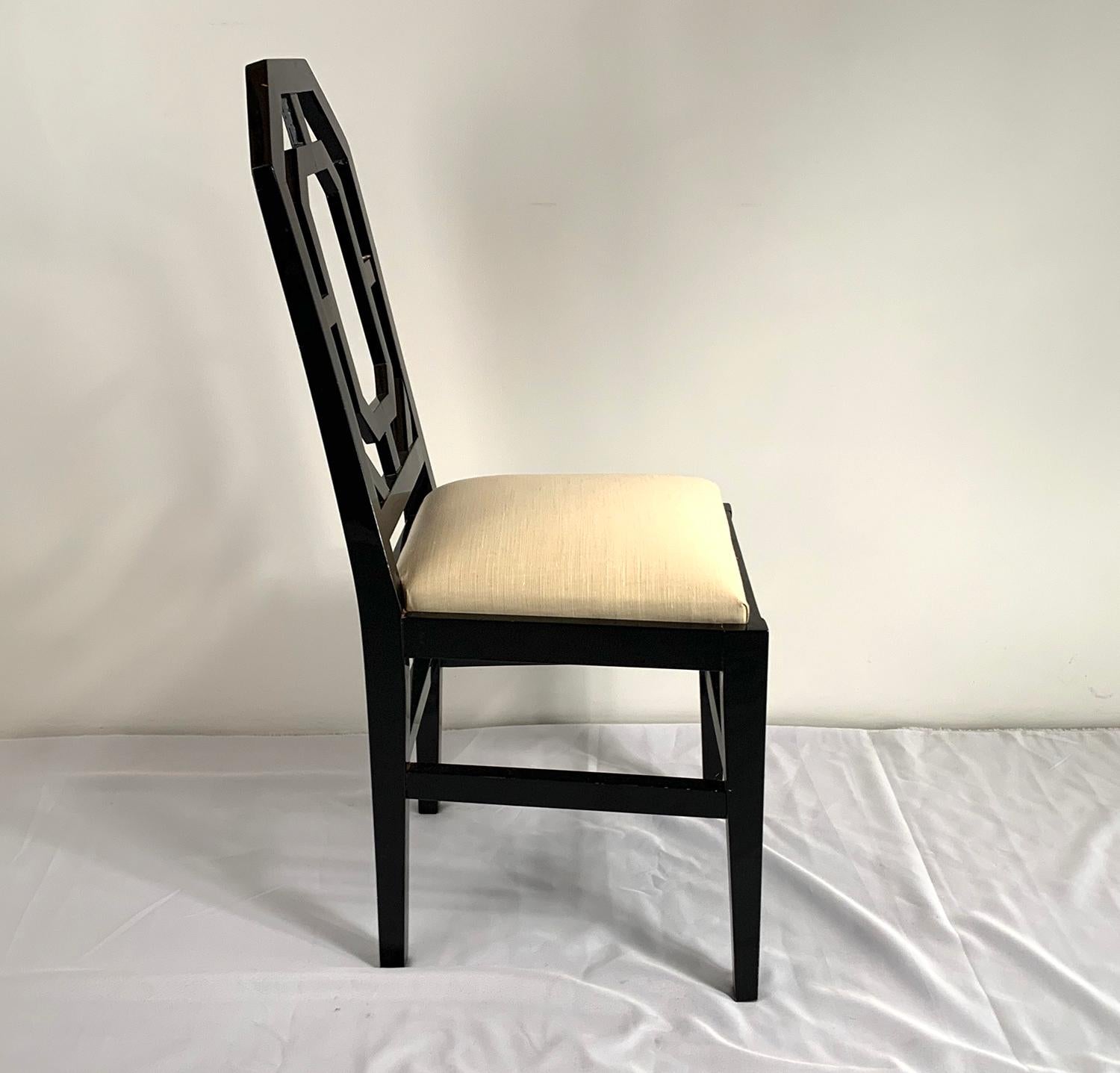 Eight Black Lacquered Chairs In Good Condition For Sale In Brussels, Brussels