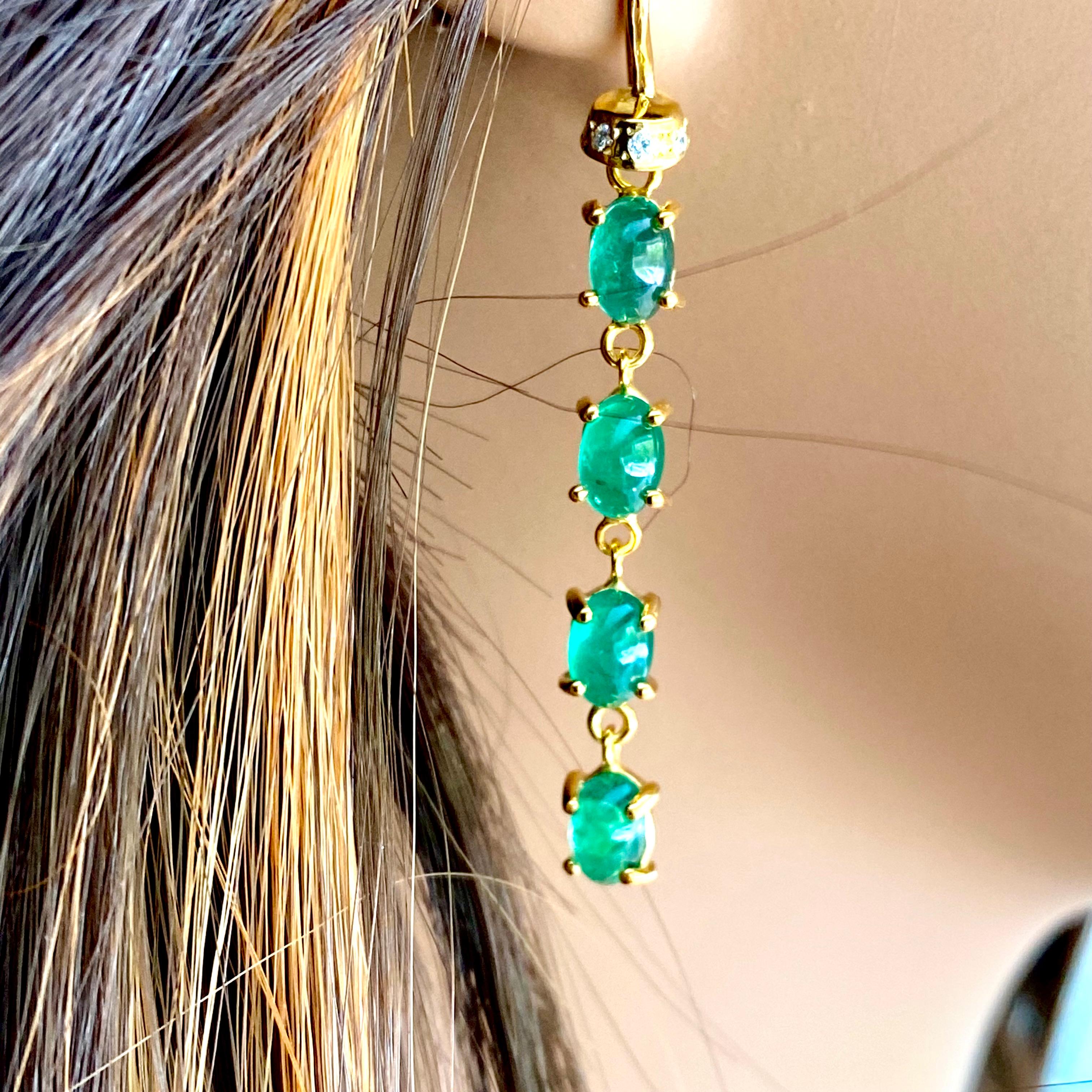 Oval Cut Eight Cabochon Emerald Diamond 7 Carat Yellow Gold 1.5 Inch Hoop Earrings