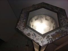 Sechs Wandleuchter aus Aluminiumguss mit marmorierten Glasplatten für den Außenbereich