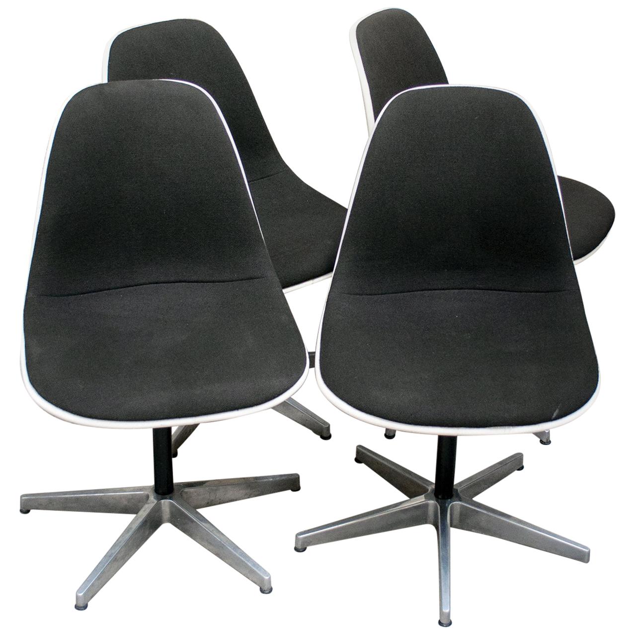 Eight Chairs by Charles & Ray Eames for Herman Miller, 1960 For Sale