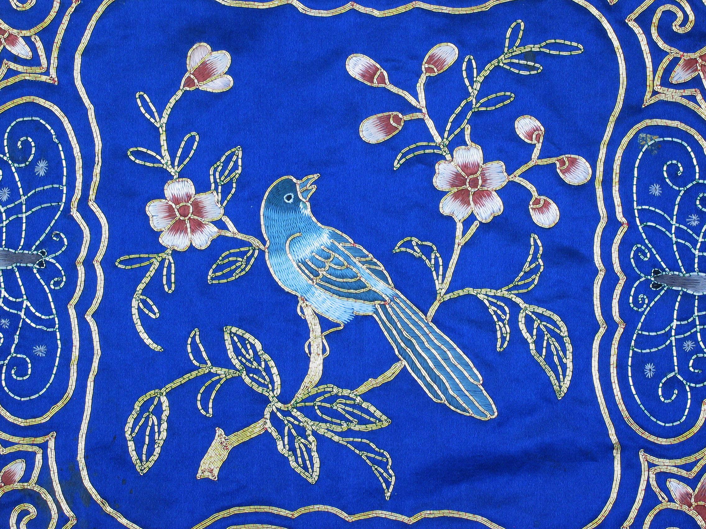 Eight Chinese Hand Embroidered Silk Blue Ground and Metallic Thread Mats In Good Condition For Sale In Ottawa, Ontario