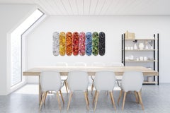 Acht Farbspektrum-Skateboard-Decks von Vik Muniz