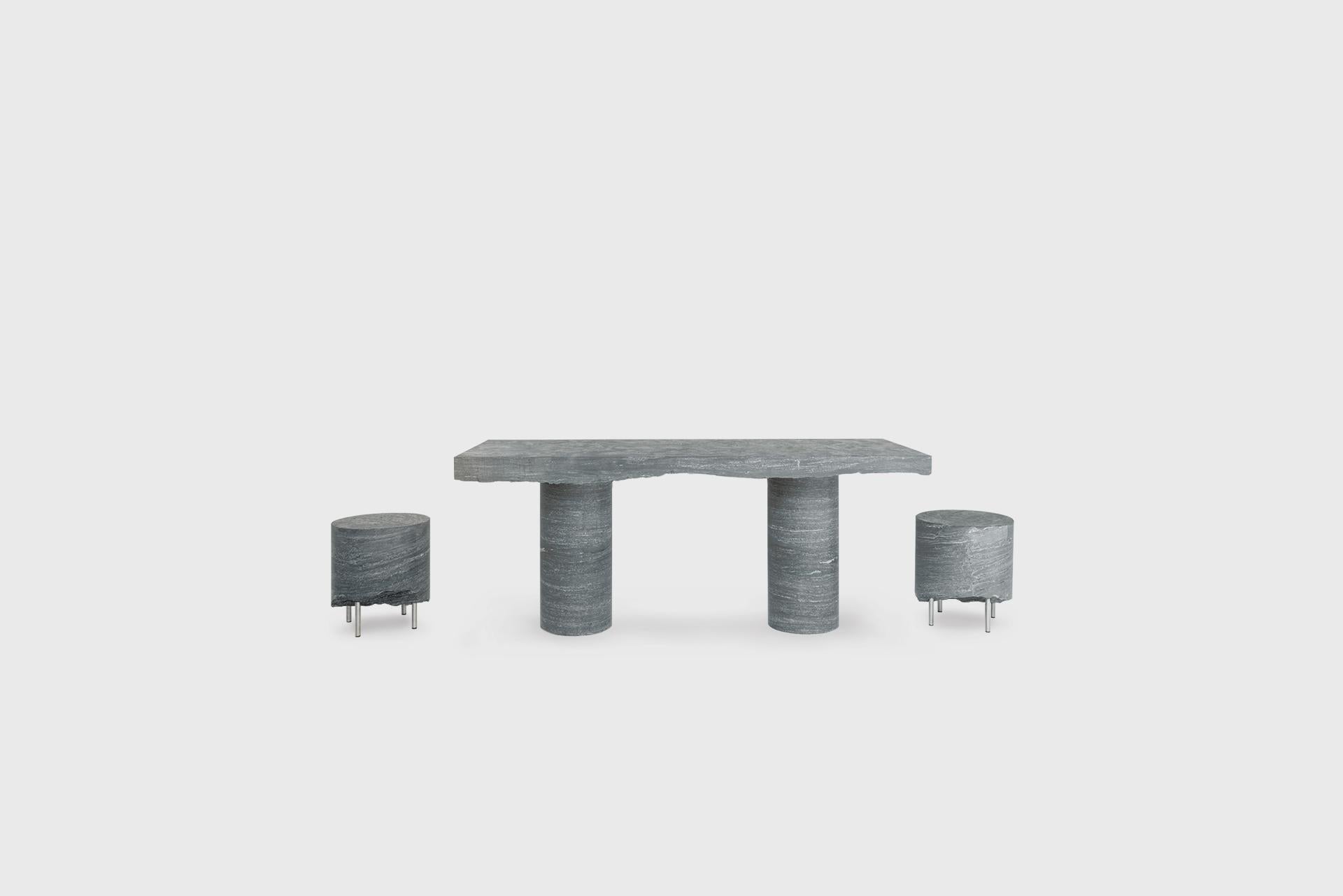 Sam Chermayeff
Stool
From the series “Concept Kitchen”
Produced in exclusive for SIDE GALLERY
Manufactured by Bagnara
Italy, 2020
Pannonia Grün marble
Contemporary Design

Measurements
40 cm x 40 cm x 45h cm
15,7 in x 15,7 in x 17,7h